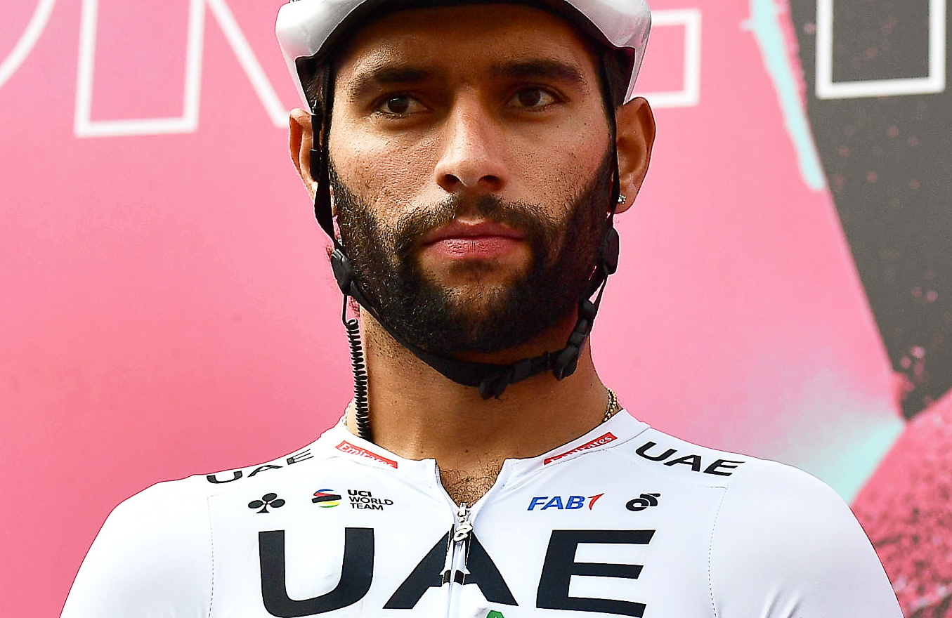 La Ira De Fernando Gaviria Tras Quedar Segundo En La Etapa 5 Del Giro De Italia Infobae 7665