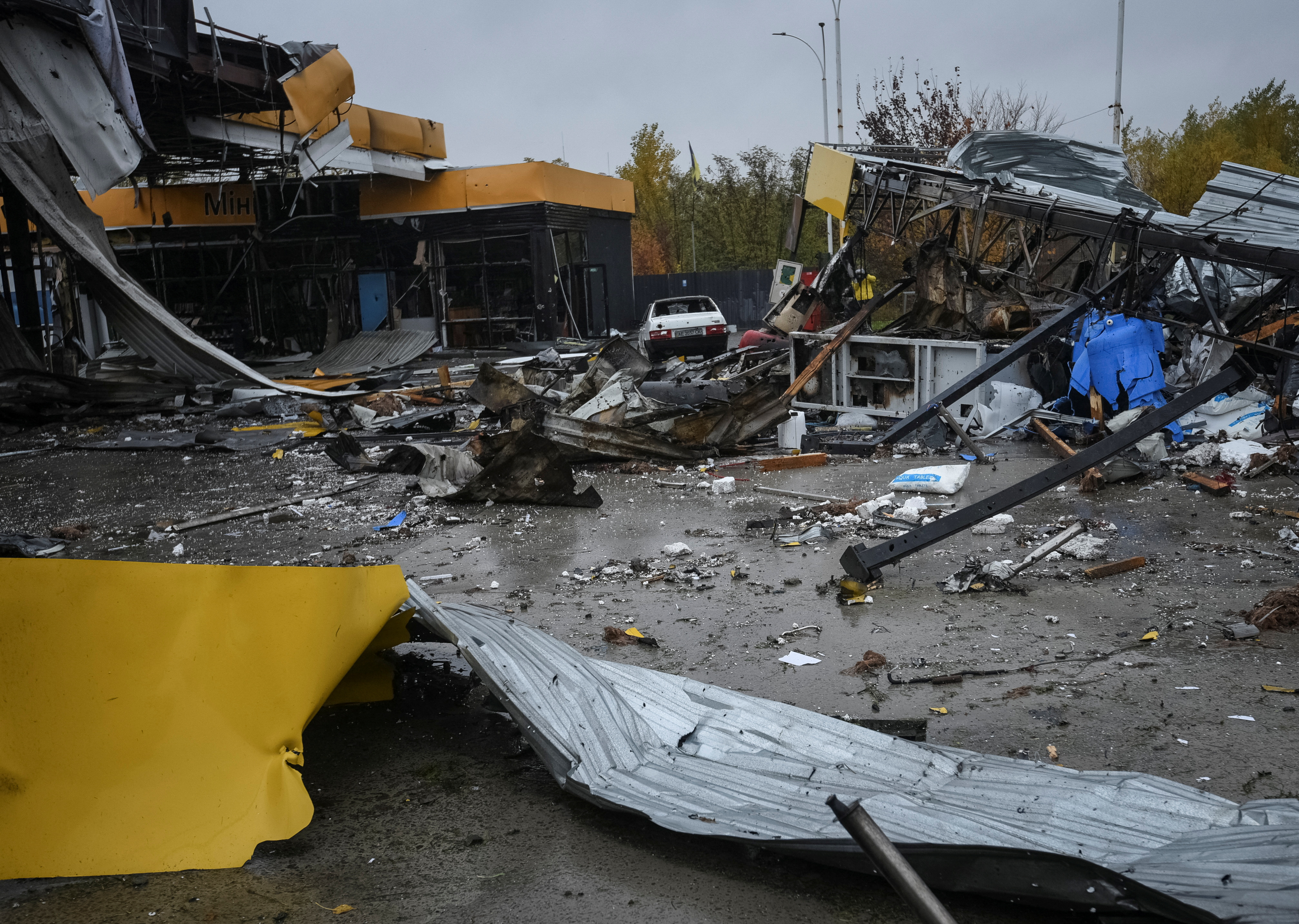 A view shows a gas station destroyed by yesterday's Russian military strike, as Russia's attack on Ukraine continues in Dnipro October 26, 2022.  REUTERS/Mykola Synelnykov