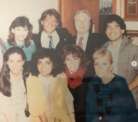 Diego Maradona estuvo con Luis Miguel, Rocío Banquells y las integrantes de Pandora (Foto: Instagram de Isabel Lascurain)