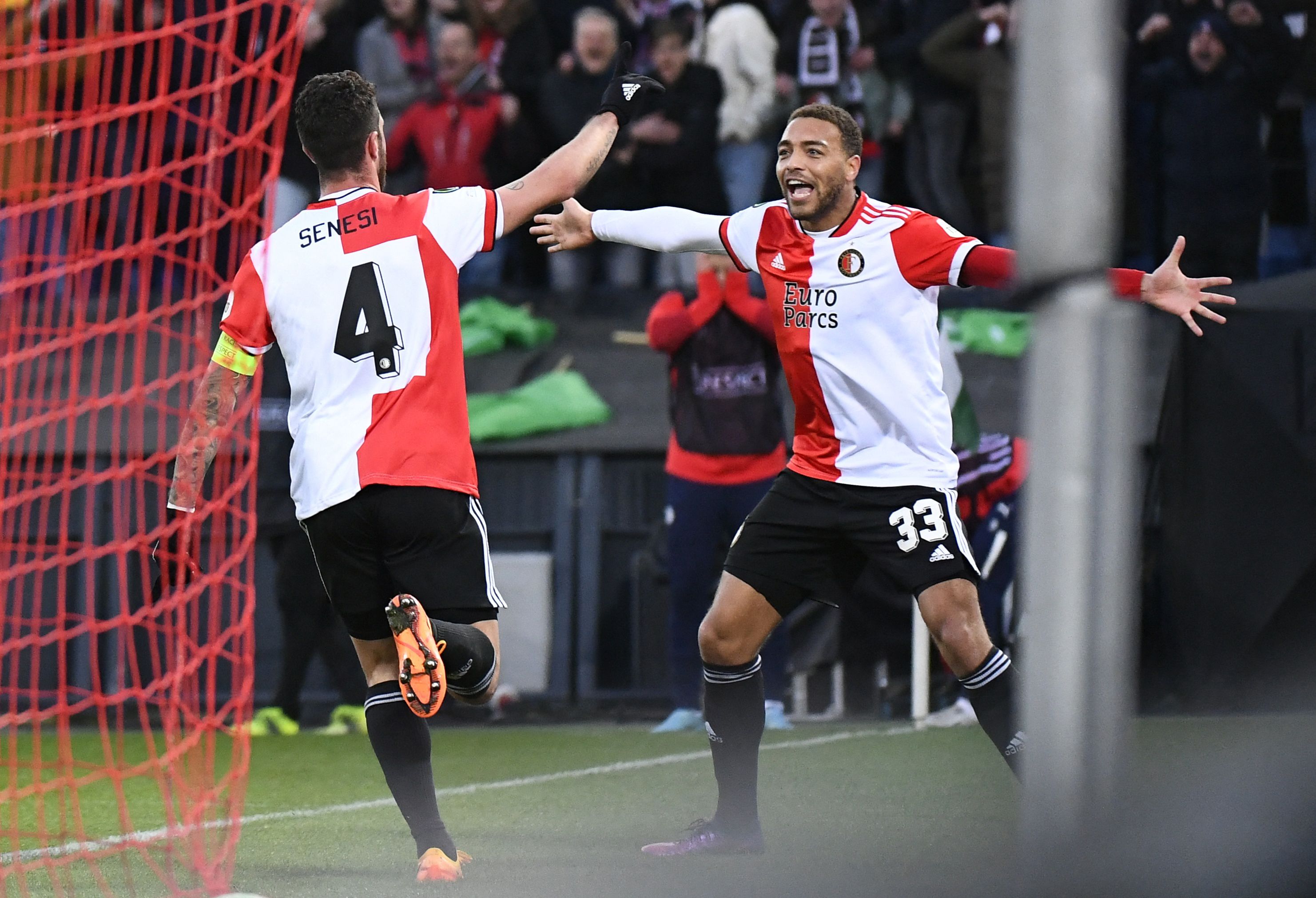 Senesi se ha ganado la cinta de capitán en Feyenoord (Reuters)