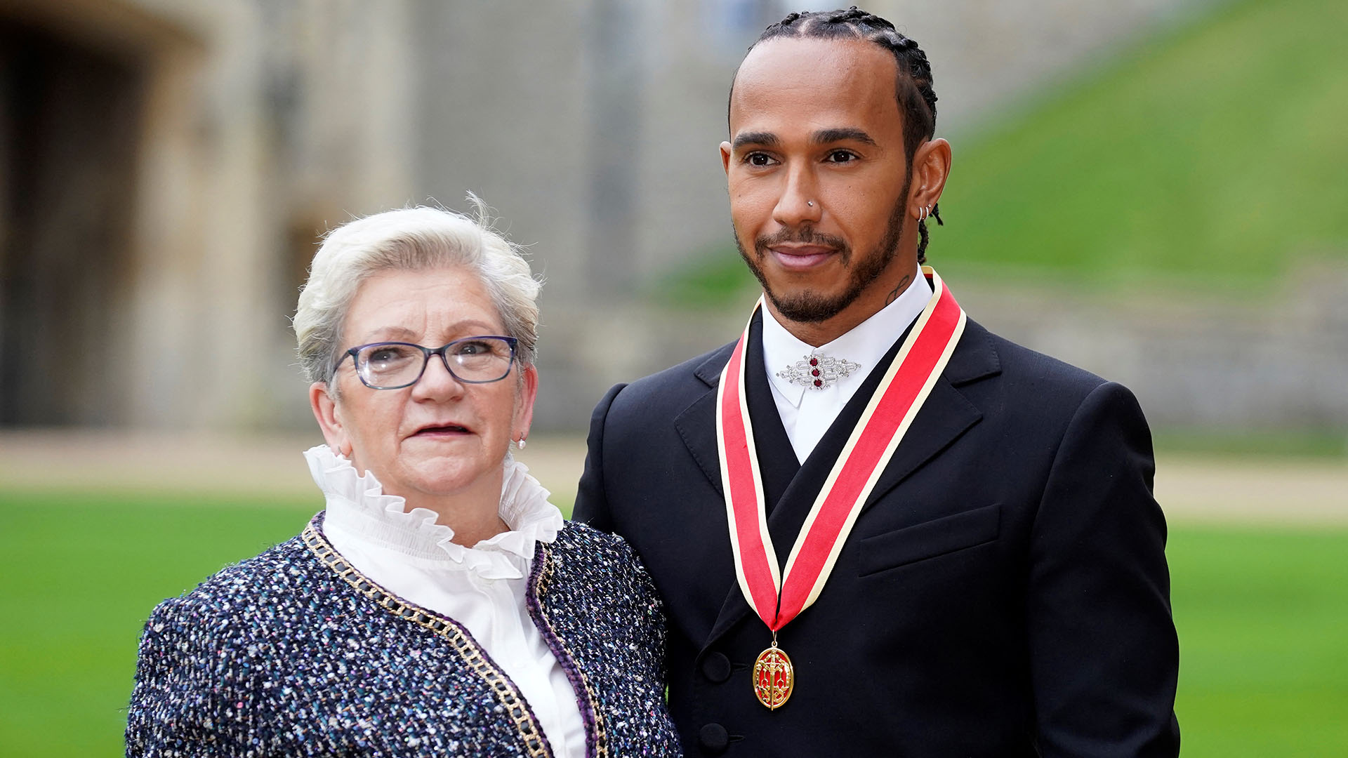 Lewis Hamilton se cambiará el nombre en honor a su madre - Infobae