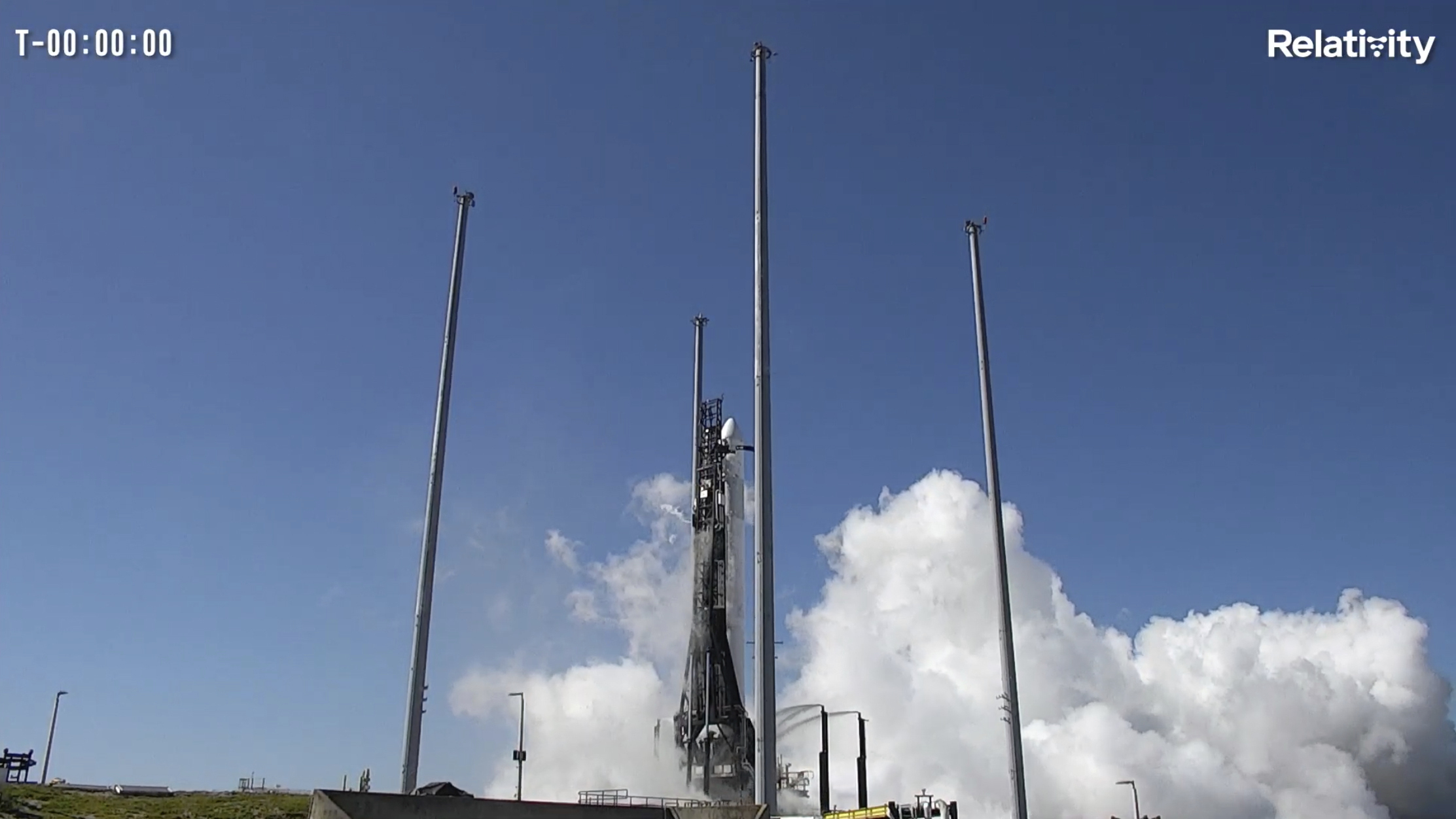 El cohete Terran I de la compañía en la plataforma de lanzamiento en Cabo Cañaveral (via AP)