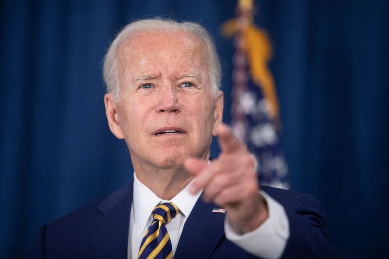 Joe Biden mantuvo su postura de que a la Cumbre de las Américas no deberían asistir dictadores. Foto: REUTERS/Tom Brenner
