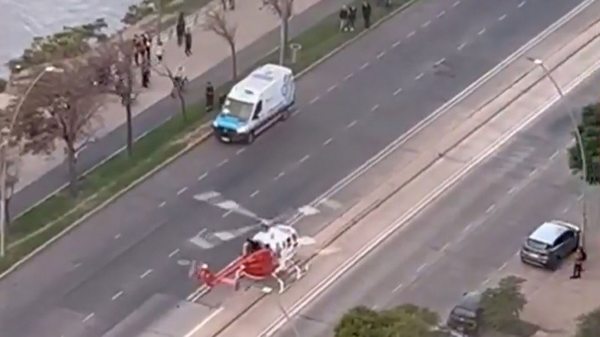 El helicóptero en el que fue trasladado el juez tras el choque