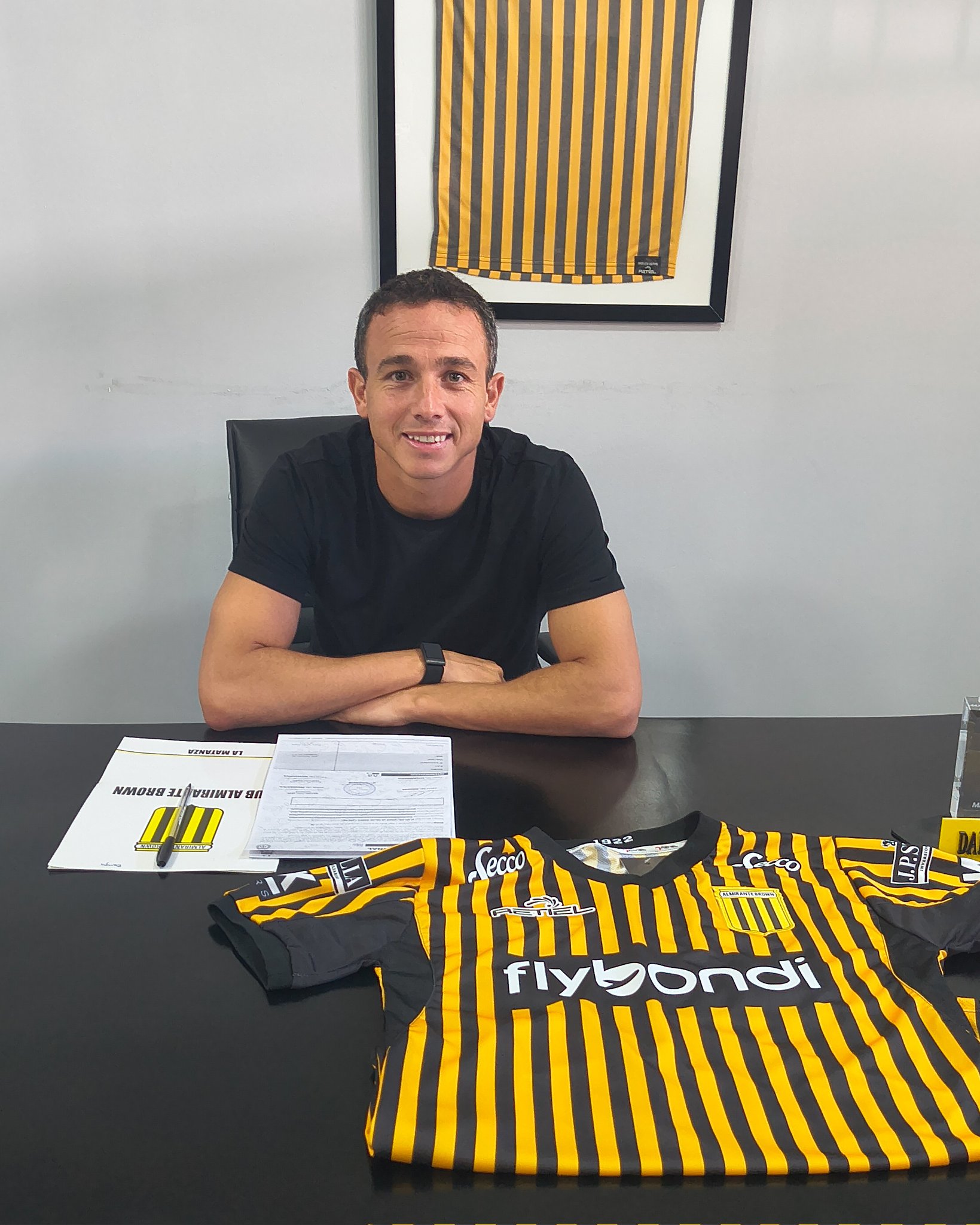 Las navieras Hapag-Lloyd y Maersk suspendieron el transporte marítimo en el Golfo Pérsico