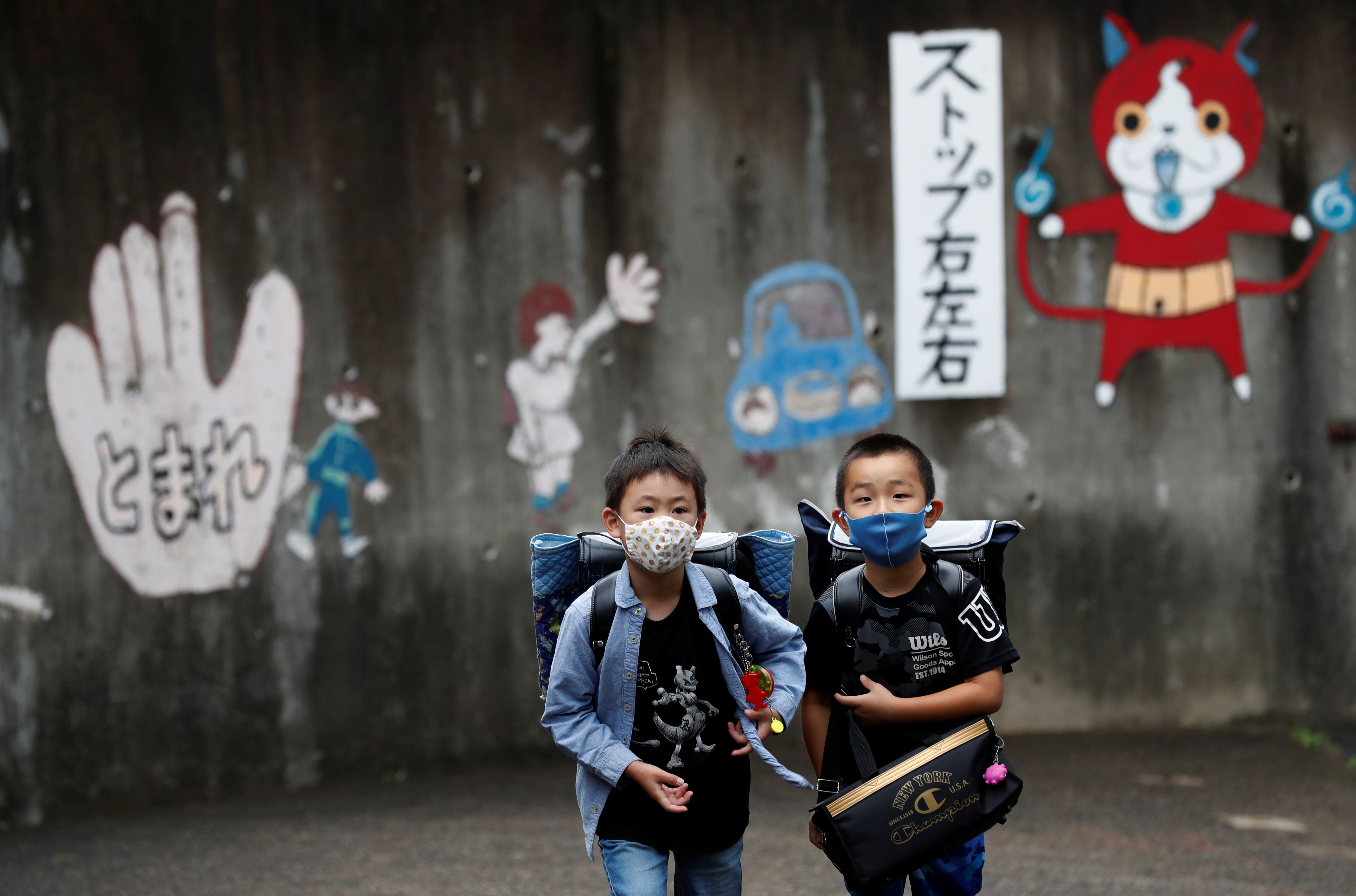 Los niños sufrieron especialmente las consecuencias de la pandemia por el cierre de escuelas (Reuters)
