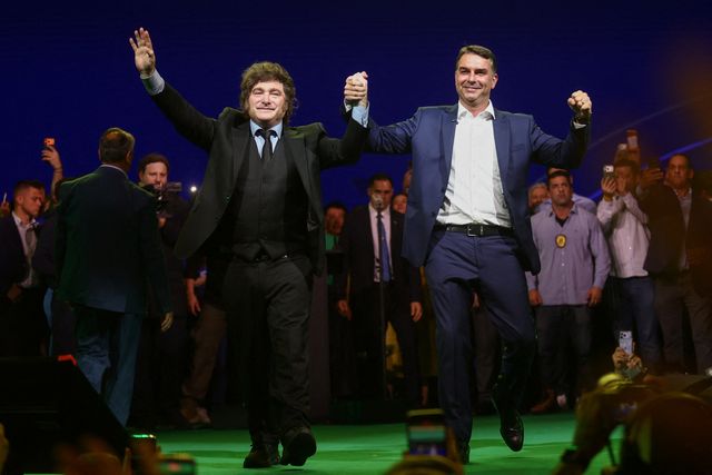 Las repercusiones en Brasil del discurso de Milei durante el acto de Flávio Bolsonaro: "Es inadmisible"
