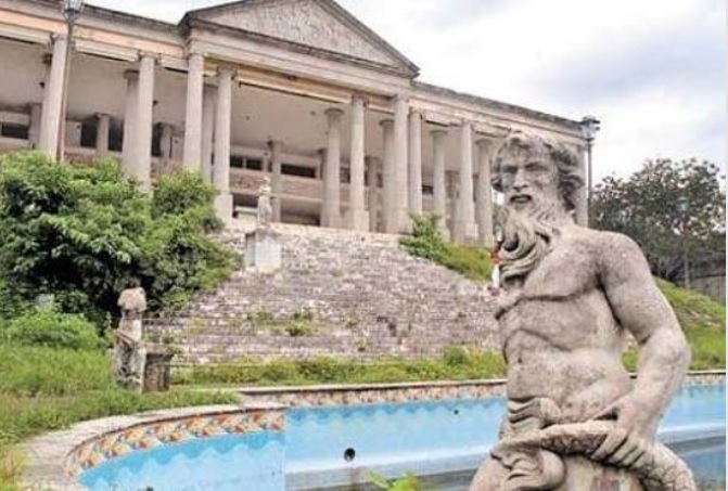 El “Partenón”: la lujosa ex mansión de “El Negro Durazo” inspirada en el  templo de Atenea que esconde historias de corrupción y excesos - Infobae