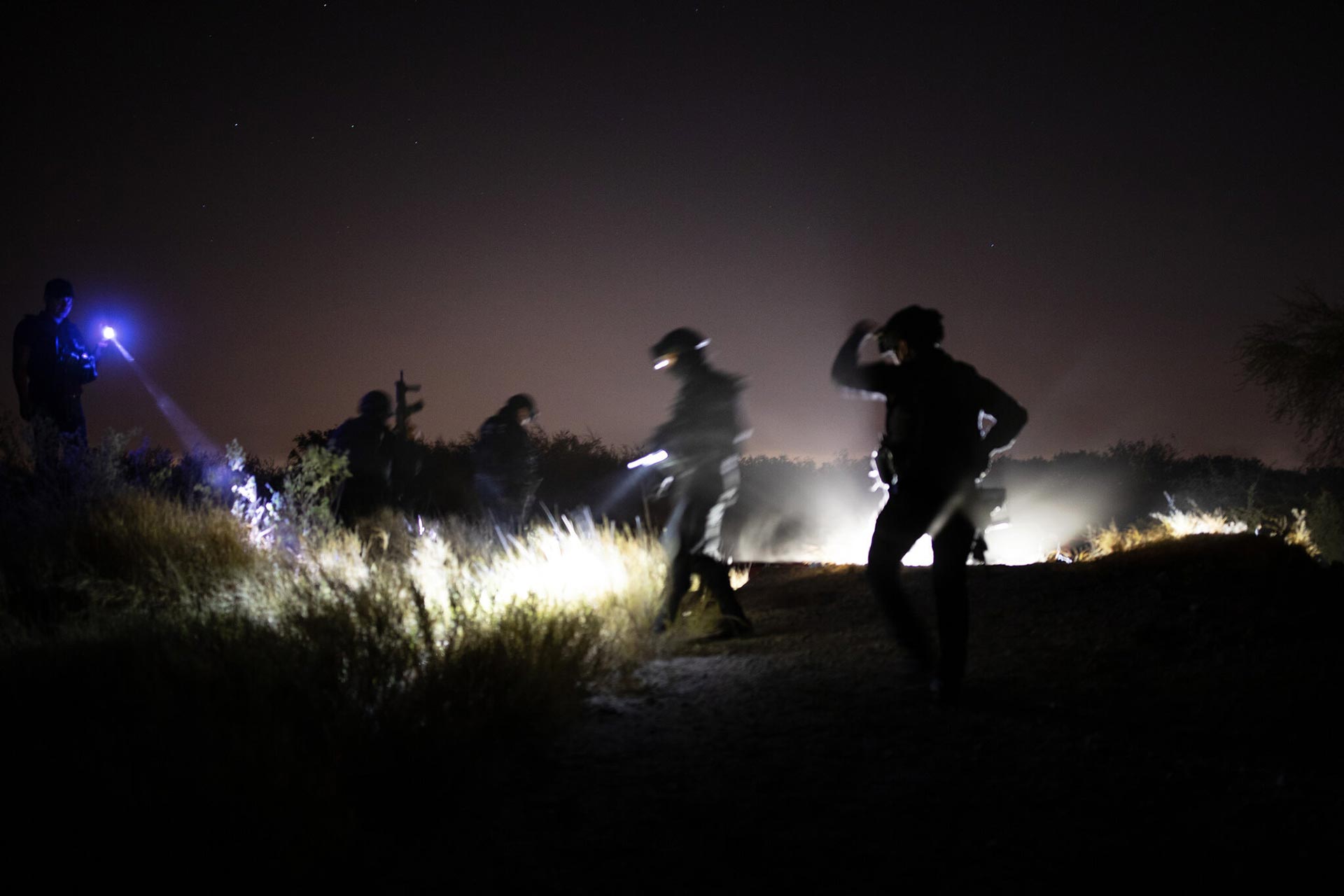 La policía patrullaba una zona remota que es muy frecuentada por los miembros del cártel, que buscan pasar desapercibidos, en las afueras de Reynosa, México