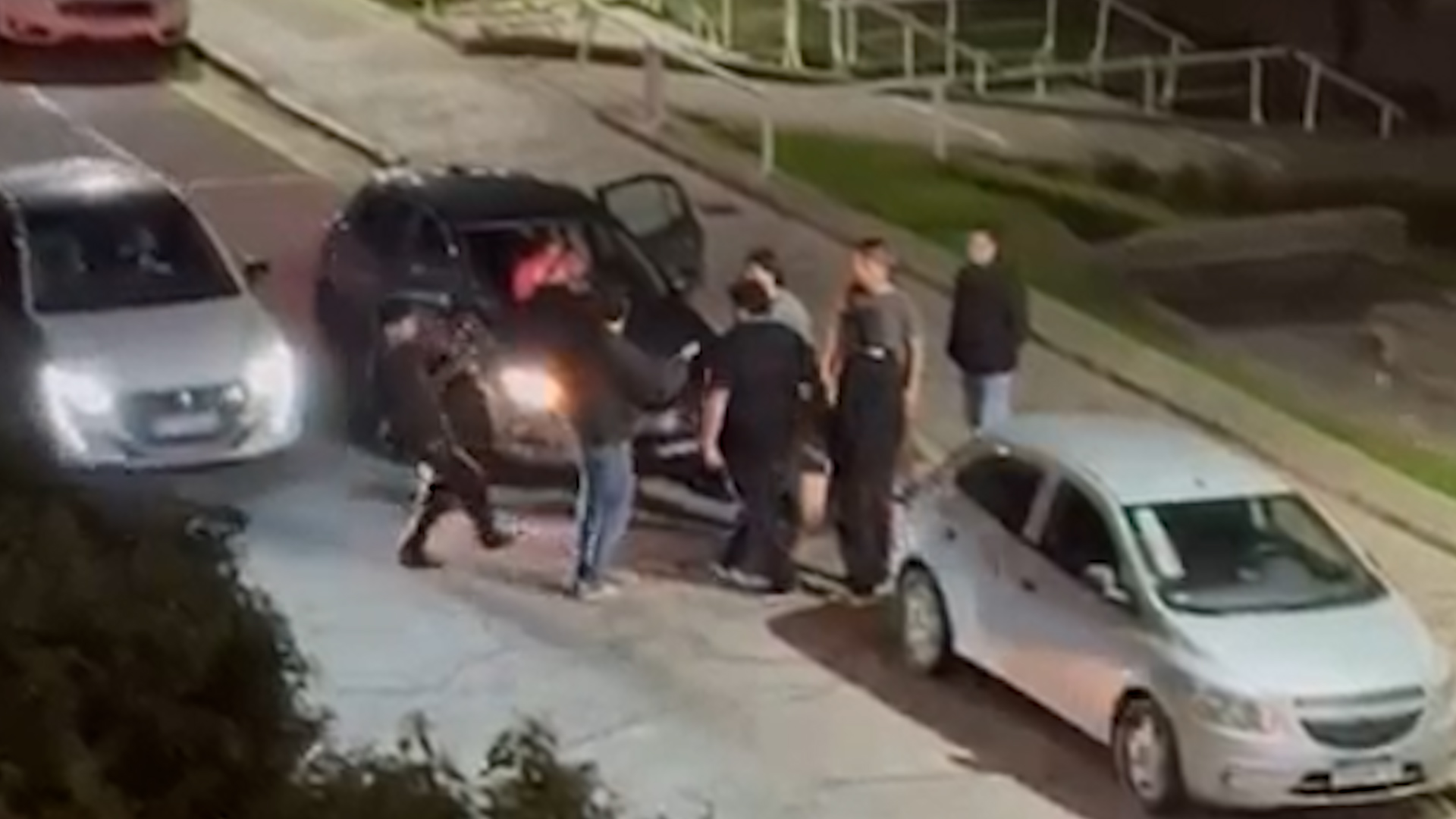 El joven atropellado tras una pelea en Mar del Plata pidi&oacute; la detenci&oacute;n de quien lo empuj&oacute;: 