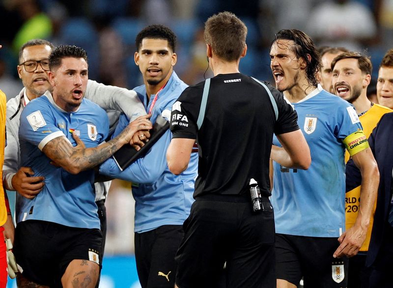 El contundente pedido de la FIFA a la marca que viste a Uruguay en