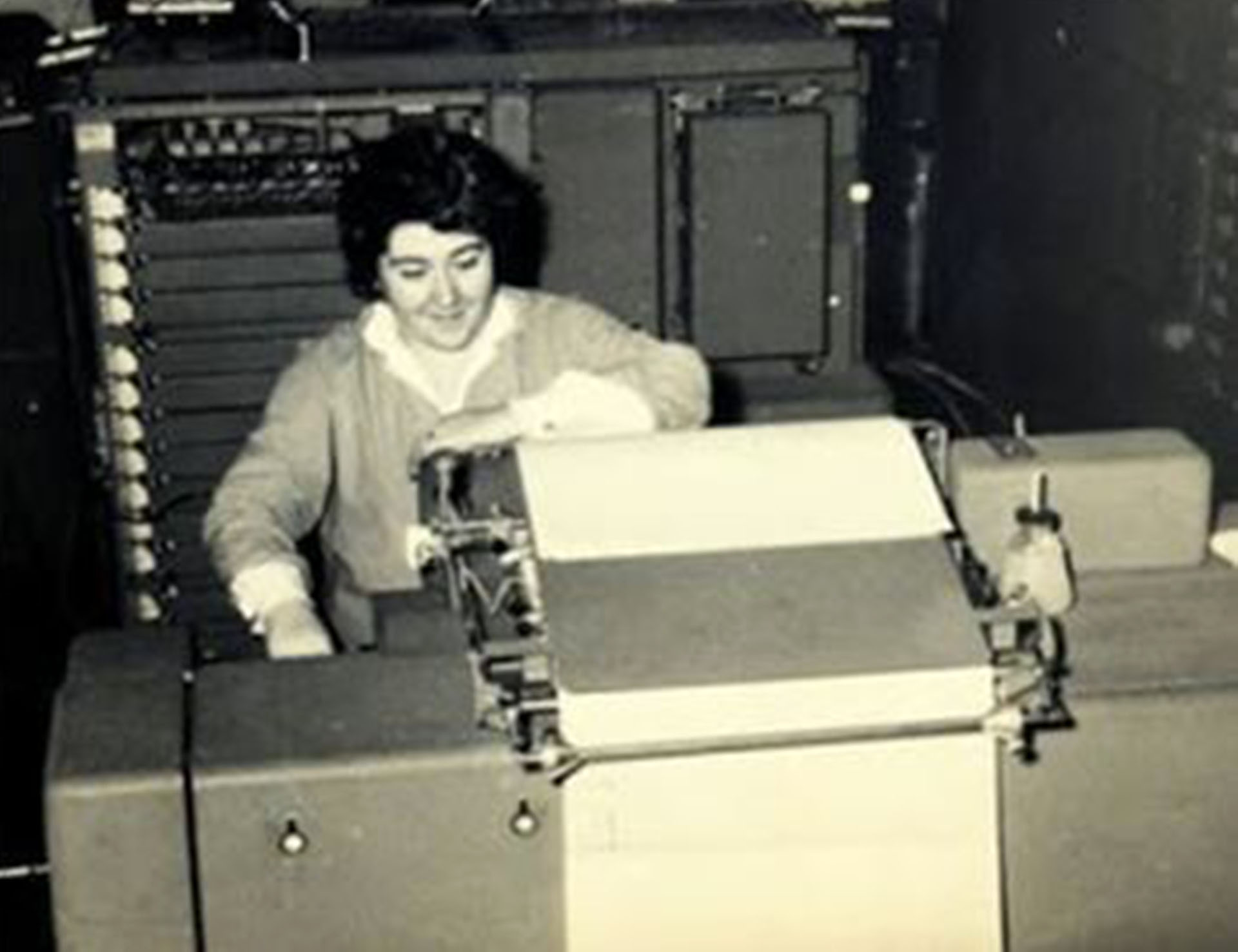 Clementina fue la primera computadora para investigaciones científicas en la Argentina. Funcionó entre 1961 y 1971 en el Instituto del Cálculo dependiente de la Universidad de Buenos Aires
