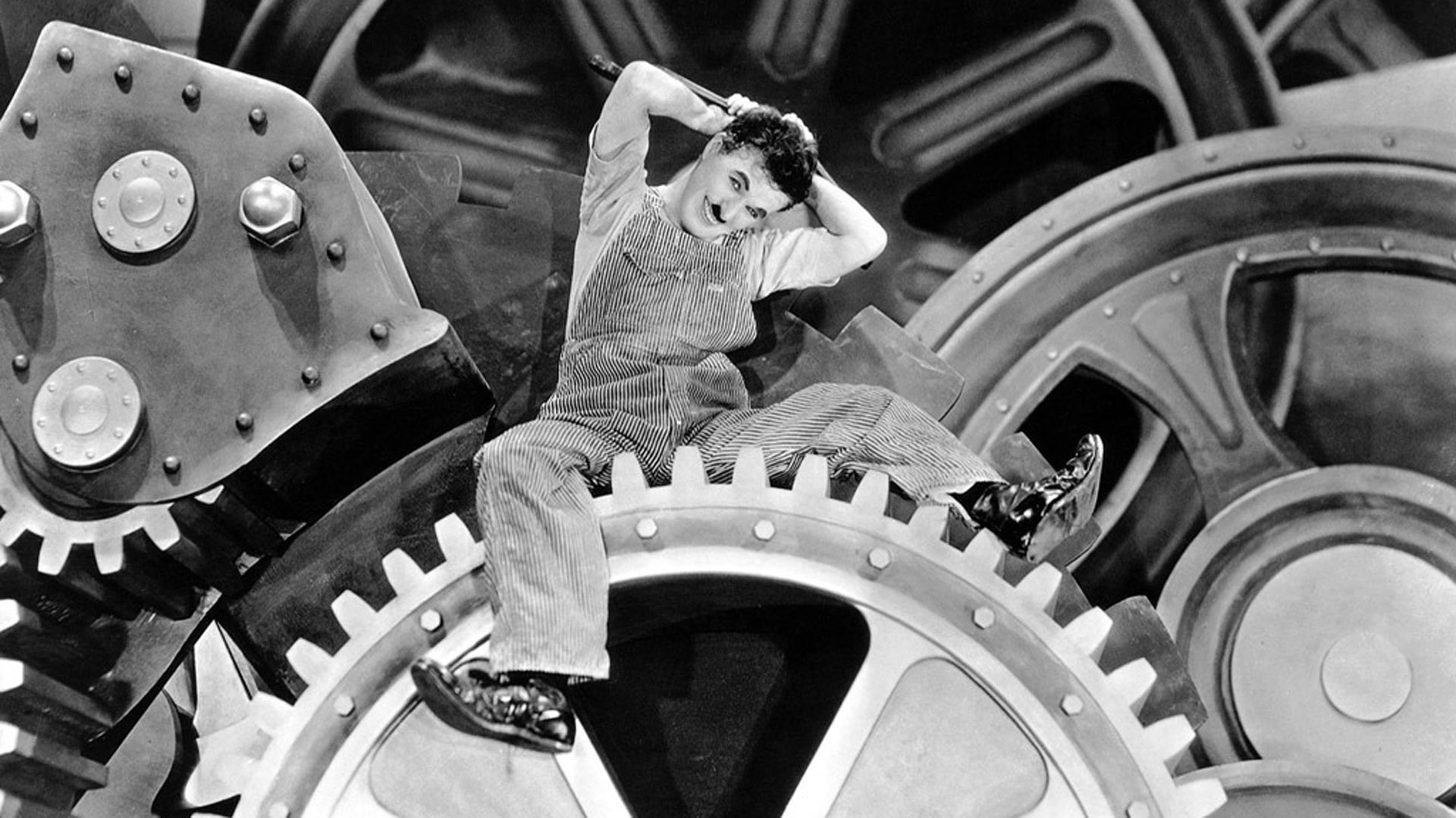 Charles Chaplin, el protagonista de "Tiempos modernos" (1936), se casó con una joven de 16 años a la que dejó embarazada