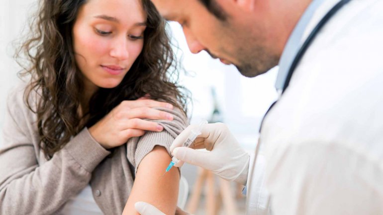 Los grupos de riesgo deben vacunarse con el fin de evitar complicaciones
