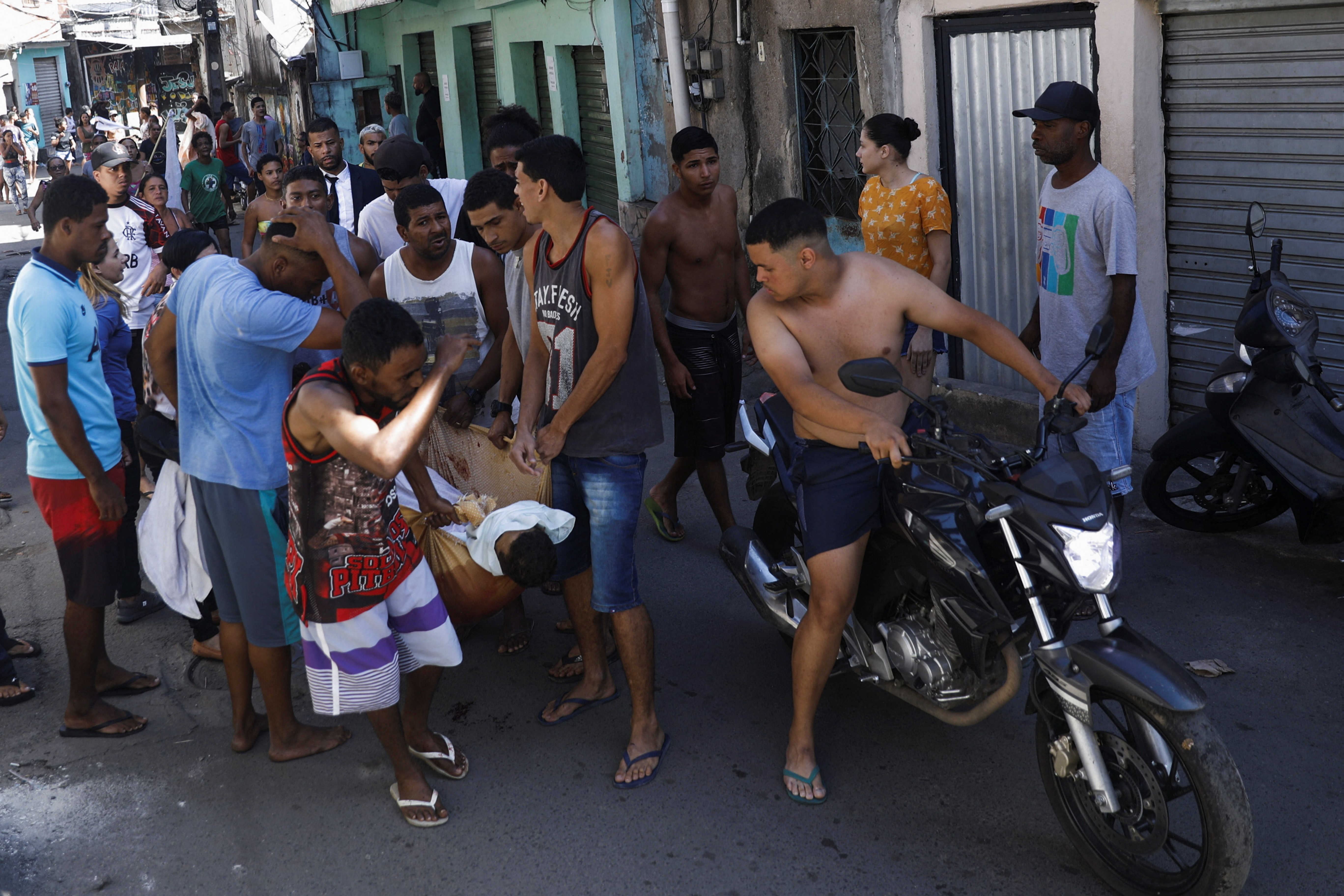 Una operación policial en la favela Alemano dejó al menos 18 muertos (REUTERS/Ricardo Moraes)
