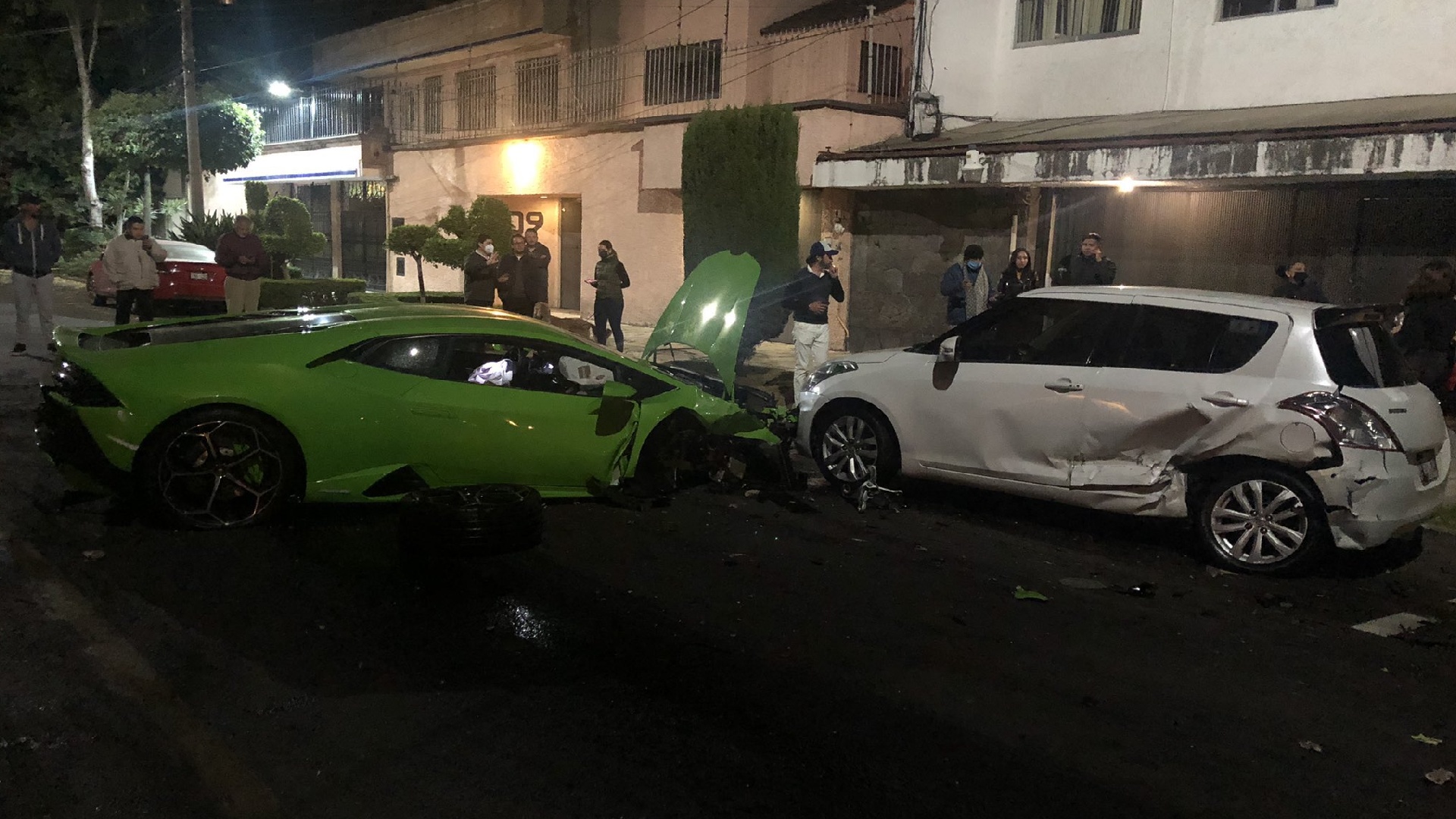 Conductor de Lamborghini destrozado en las calles de Polanco acudió por su  cuenta ante la Fiscalía - Infobae