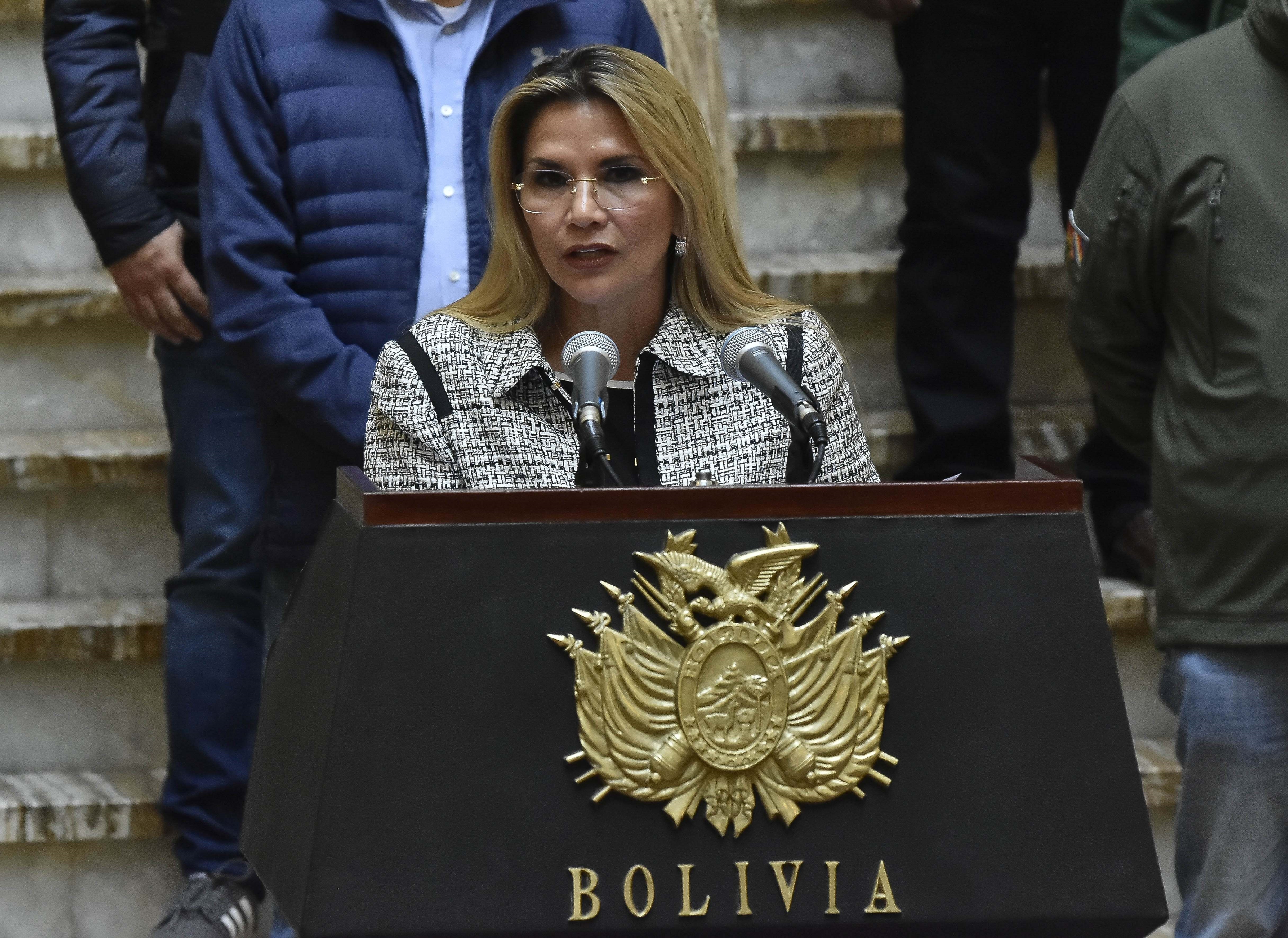 La ex presidenta interina de Bolivia, Jeanine Áñez, fue condenada a 10 años de prisión por el mismo caso en el que está siendo investigado Camacho. (FOTO: EFE)