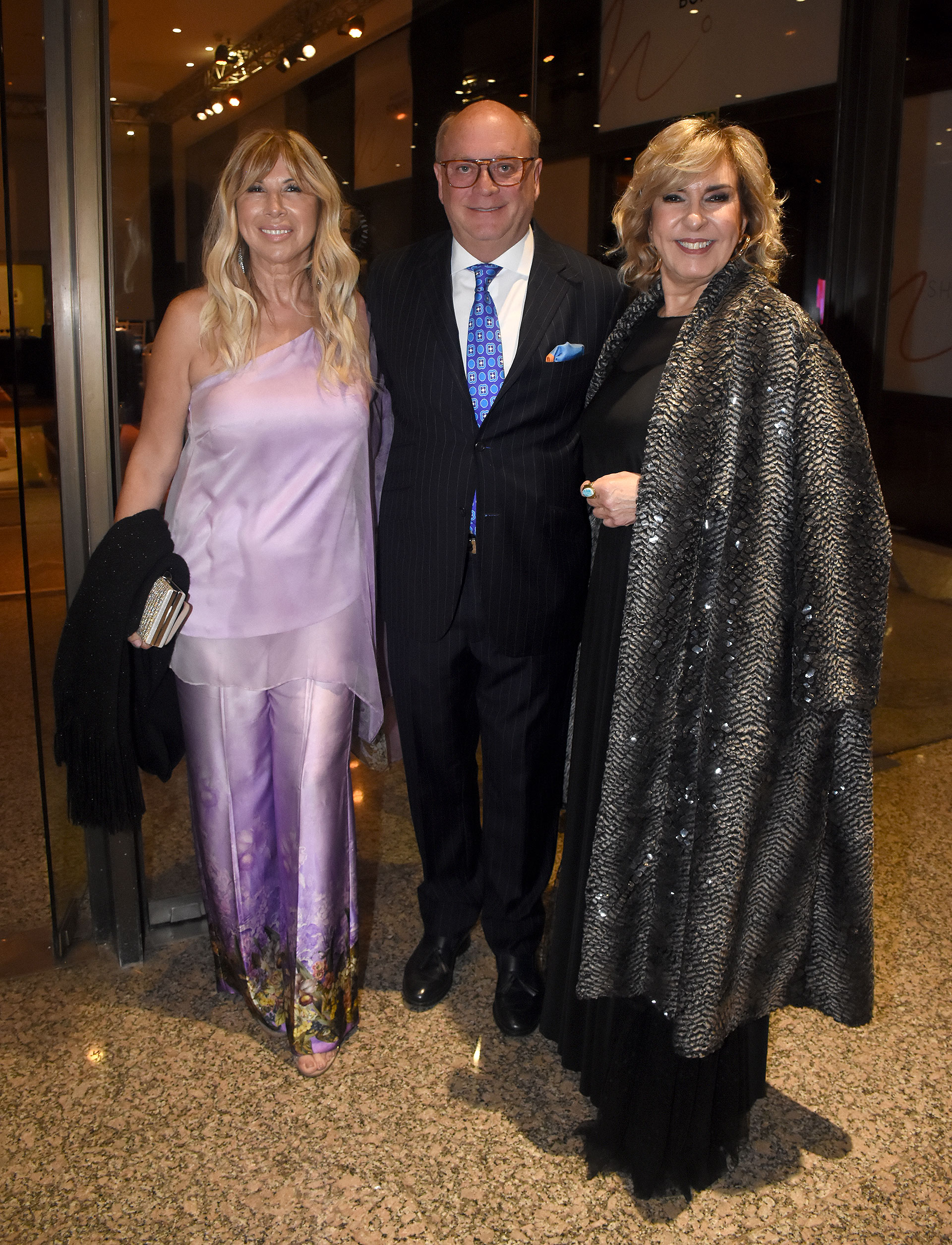 Claudia Arce, Martín Cabrales y Georgina Barbarossa 