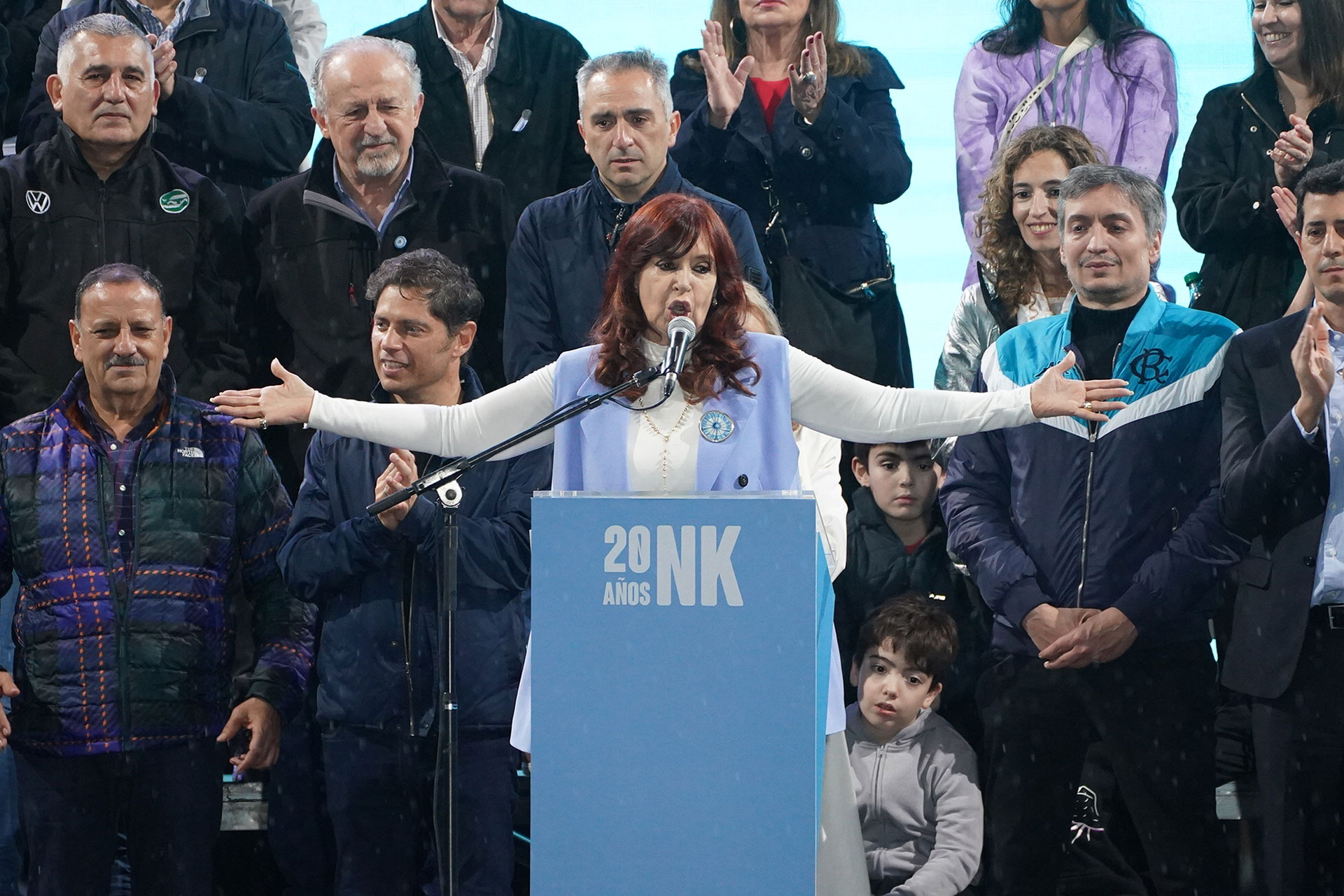 Cristina Fernández de Kirchner, Máximo Kirchner, Wado de Pedro y Axel Kicillof durante el acto del 25 de Mayo convocado para recordar la asunción de Néstor Kirchner en 2003