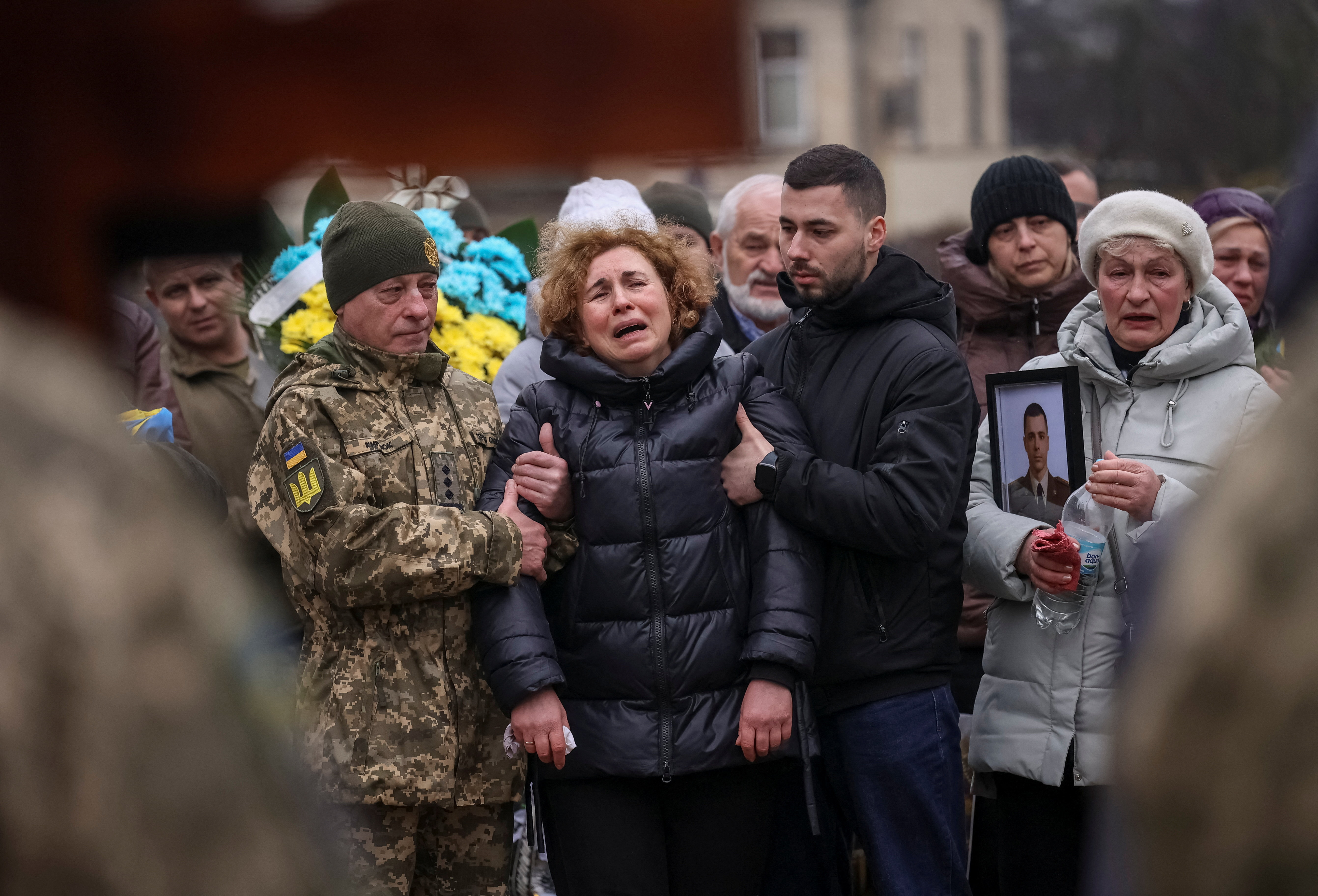 Detuvieron a dos adolescentes con antecedentes que intentaron robar una moto en el centro porteño