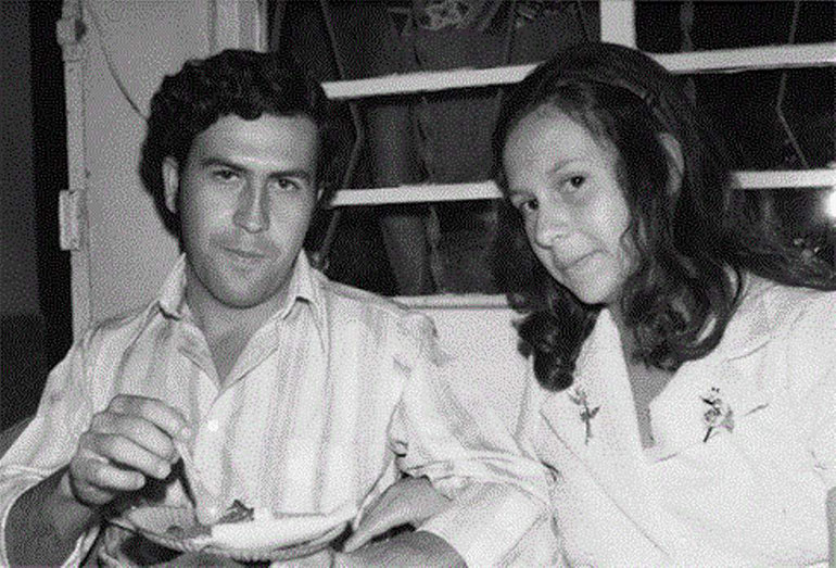 Ya dedicado a negocios ilegales, Pablo Escobar conoció a quien sería su esposa, Maria Victoria Henao, 14 años menor
