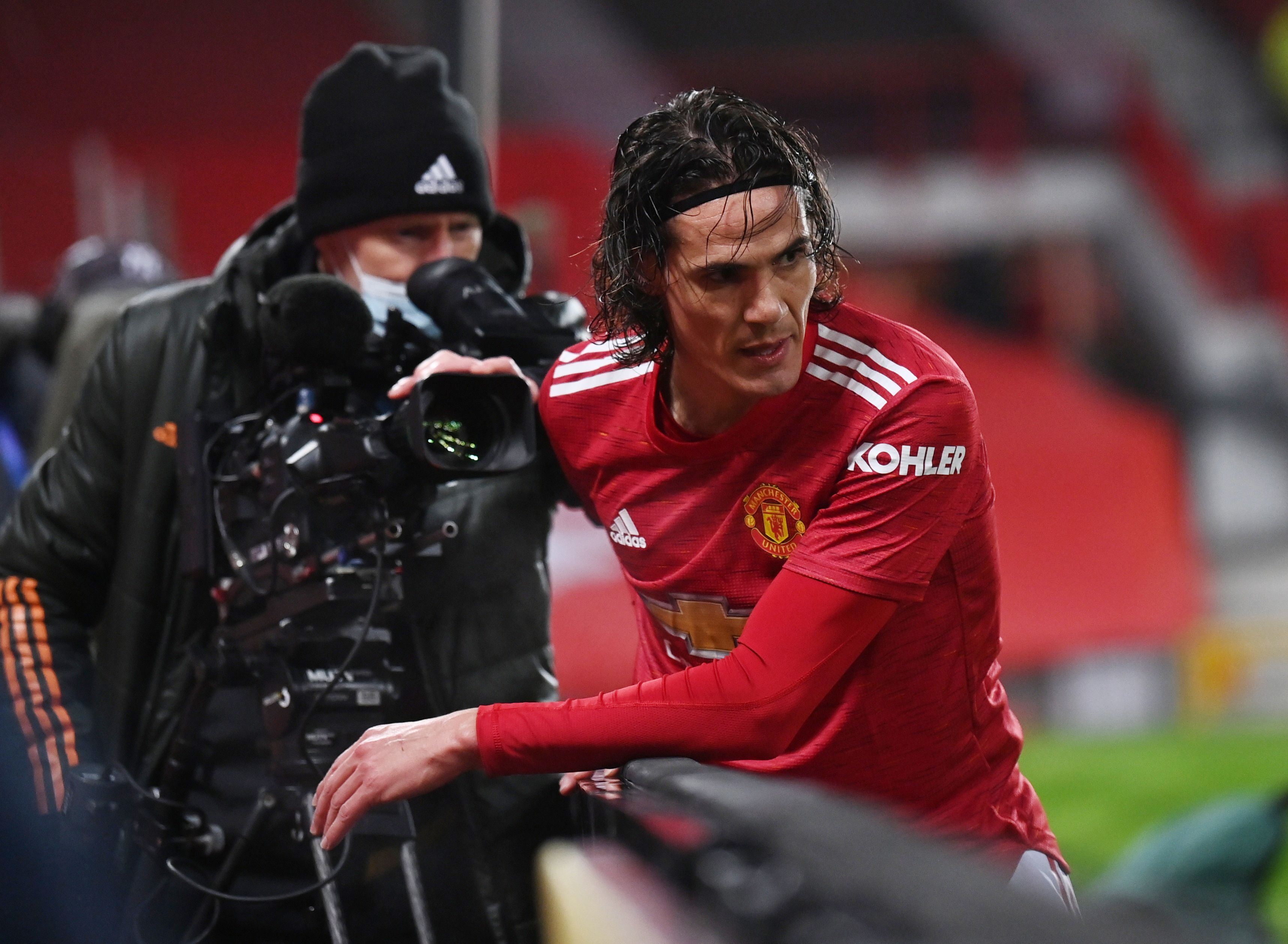 Cavani recibió una suspensión de tres partidos y una multa económica (Foto: Reuters)