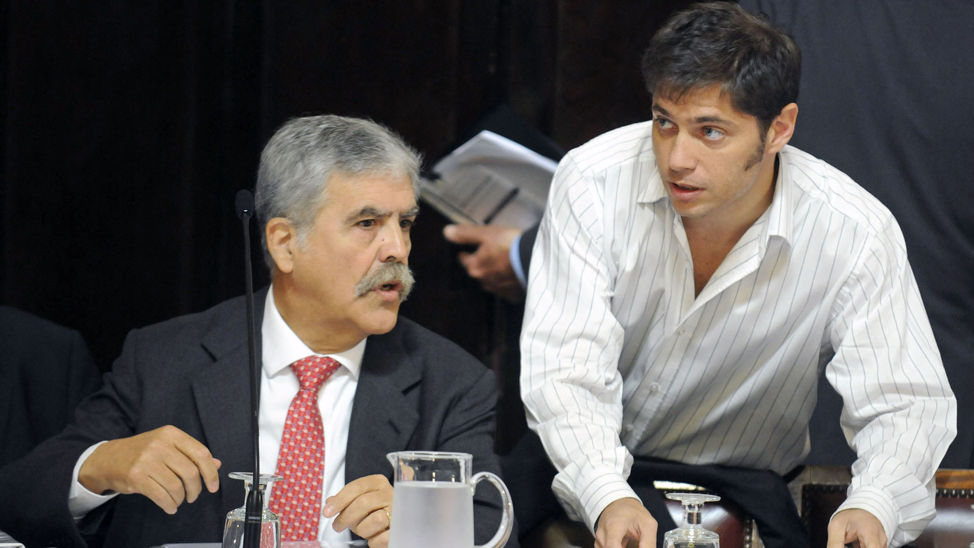 Kicillof y el entonces ministro de planificacion, Julio De Vido, en el Congreso, cuando explicaron la reestatización de la mayoría de YPF
( NA: Hugo Villalobos)