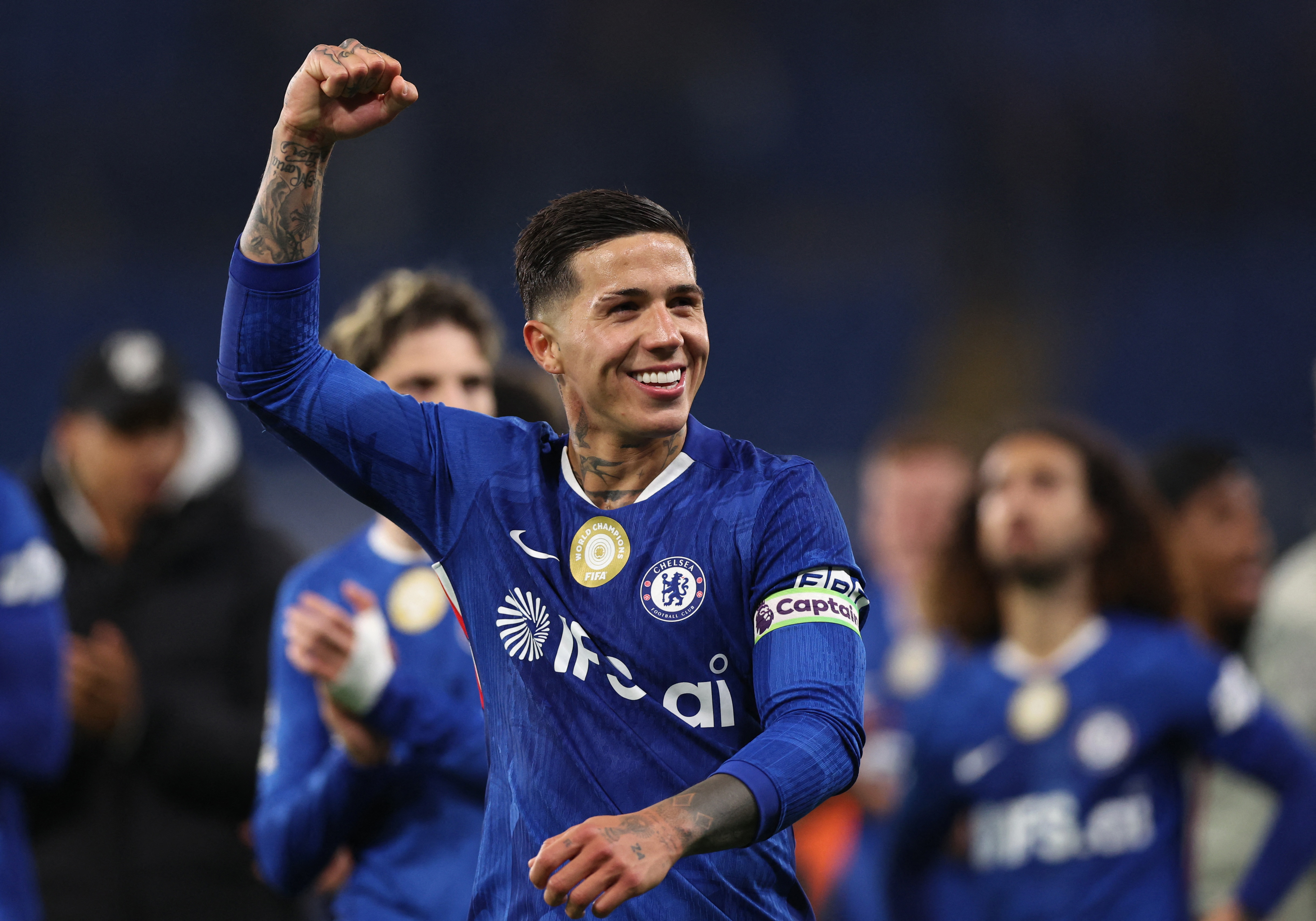 Chelsea le dio un ultim&aacute;tum al Manchester City para comprar a Enzo Fern&aacute;ndez: el plazo m&aacute;ximo y cu&aacute;nto exige por el pase