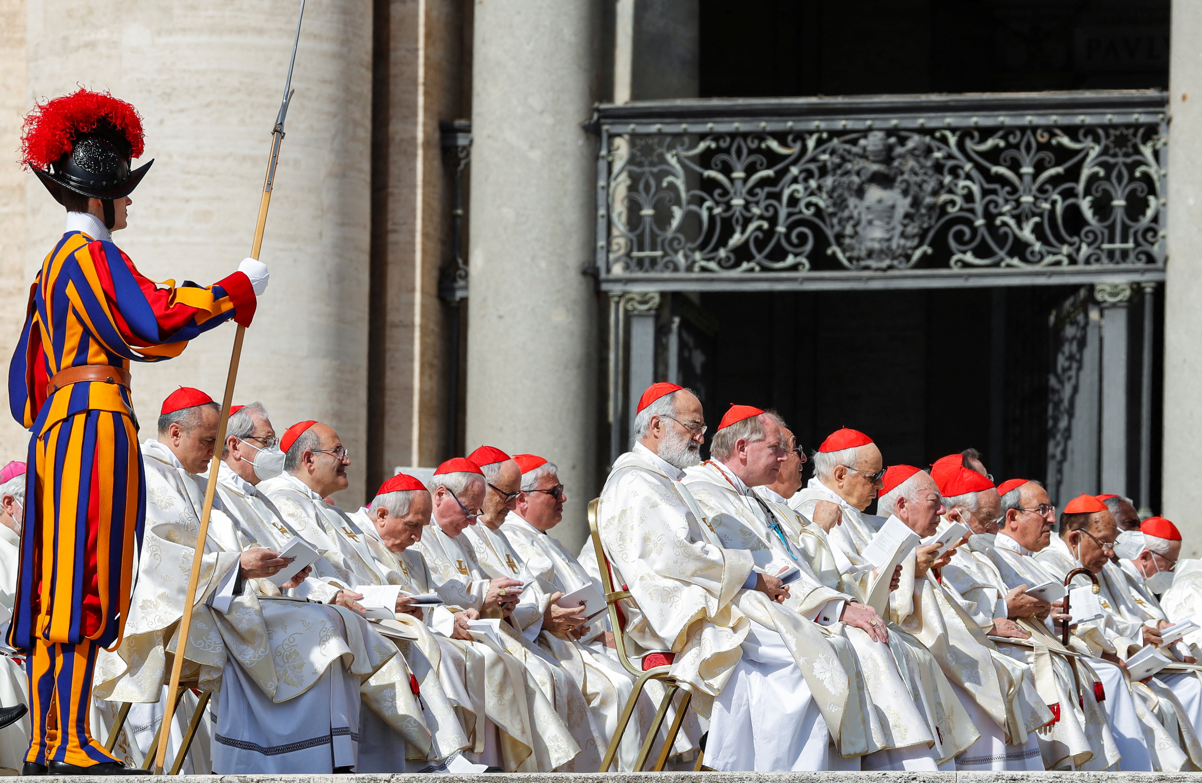 The cardinals during the celebration of the new saints.  REUTERS/Remo Casilli