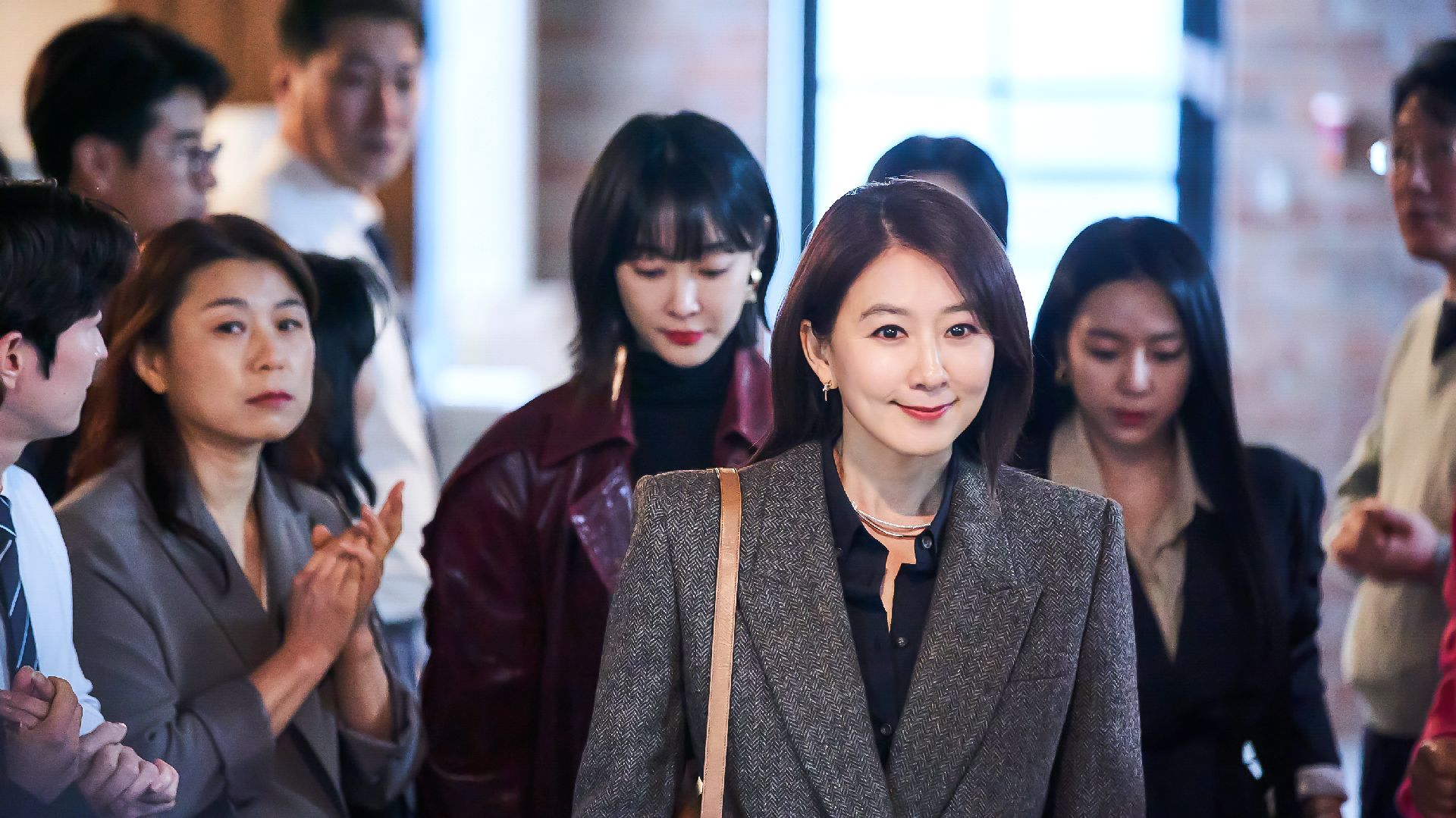 Kim Hee-ae protagoniza este drama político sobre dos mujeres buscan liderar la alcaldía de Seúl. (Netflix)