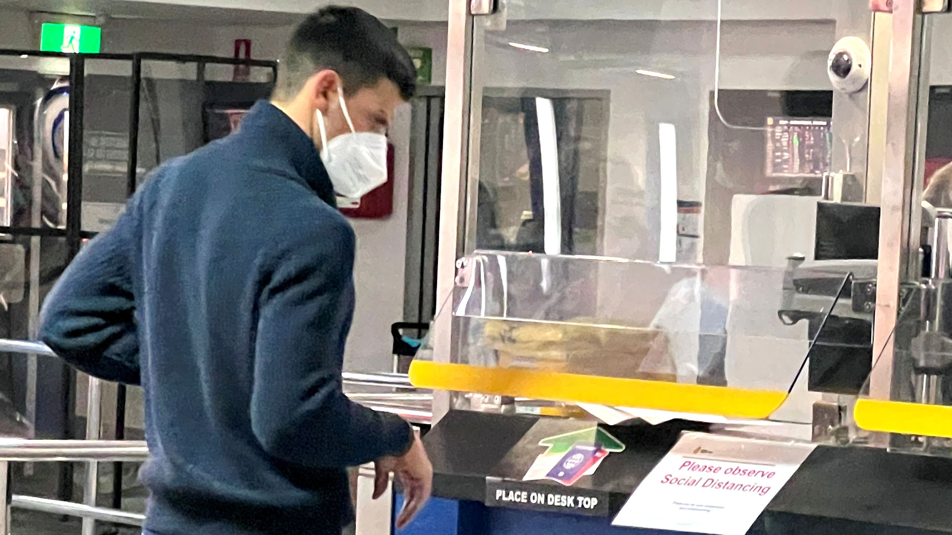 Djokovic arribó al aeropuerto de Australia en el día de ayer (Reuters)