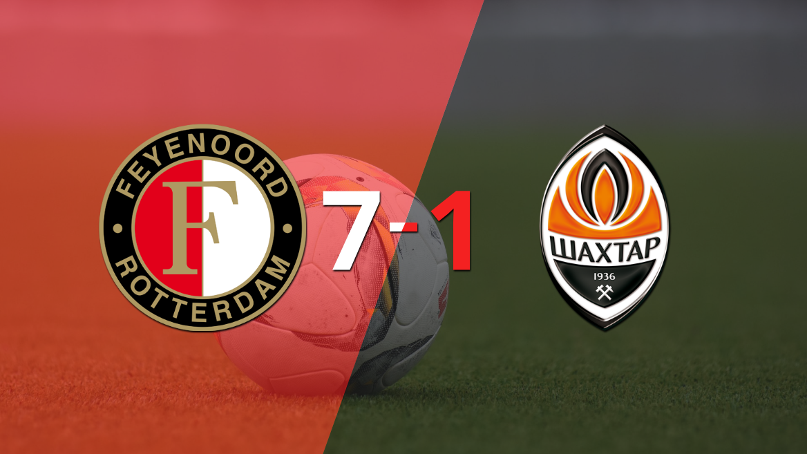 Feyenoord firma la clasificación a Cuartos de Final con goleada