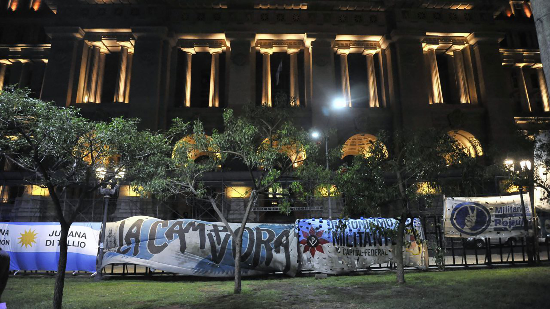 La Cámpora instaló la idea de que CFK está "proscripta" y que la justicia federal le quiere impedir que participe electoralmente (Gustavo Gavotti)