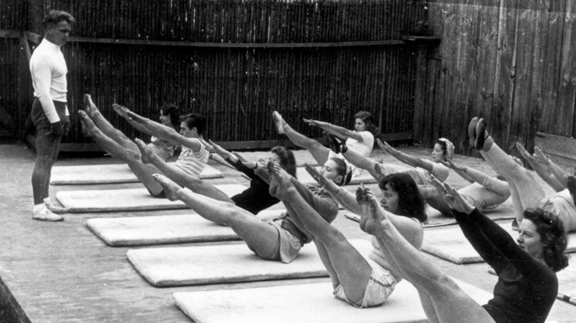 Una de las clases de Pilates en su estudio de Manhattan. Allí reunía bailarinas, actrices y todos aquellos que necesitaran tener completo control de sus cuerpos