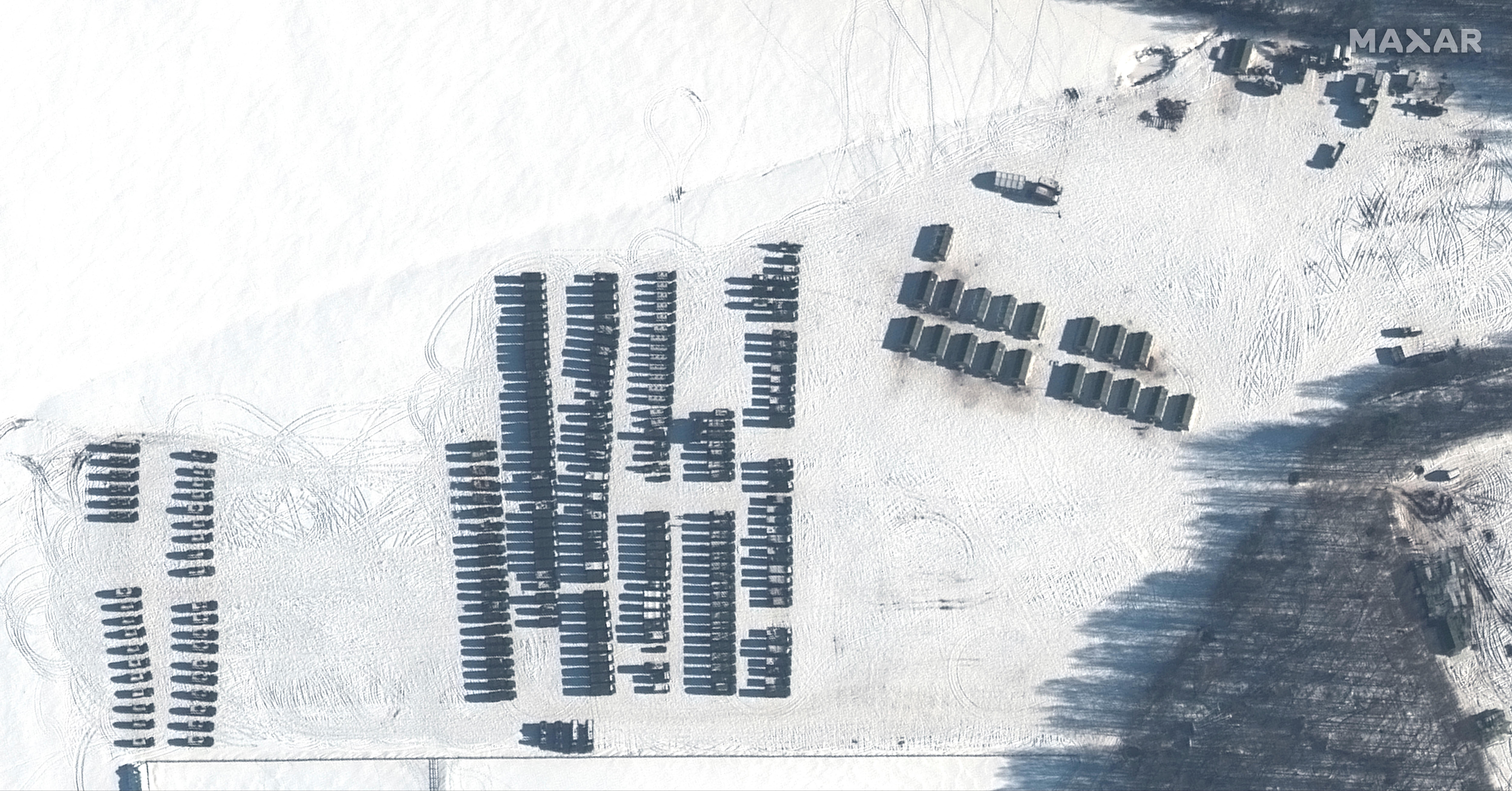 Una imagen satelital de tropas rusas desplegadas en Bielorrusia (Maxar Technologies/REUTERS)