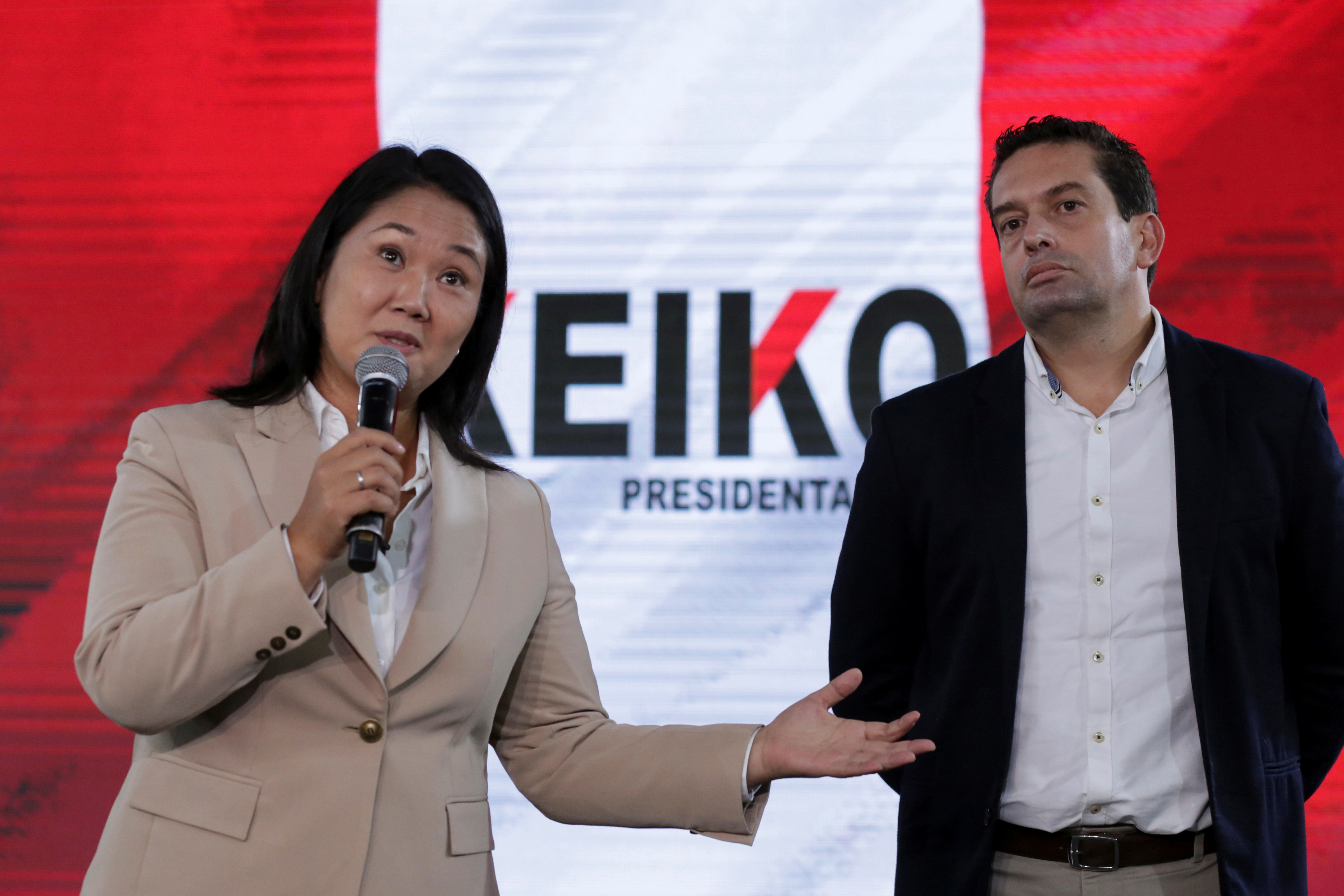 Keiko Fujimori junto a Miguel Torres (REUTERS/Liz Tasa)