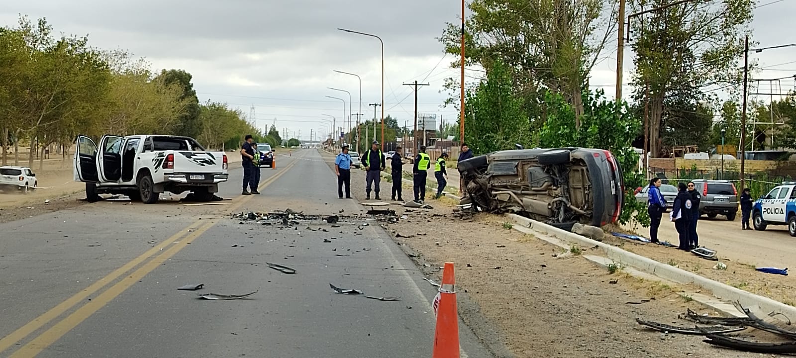 Tragedia en Neuqu&eacute;n: dos polic&iacute;as murieron en un choque frontal en el acceso a la ciudad de Plaza Huincul 