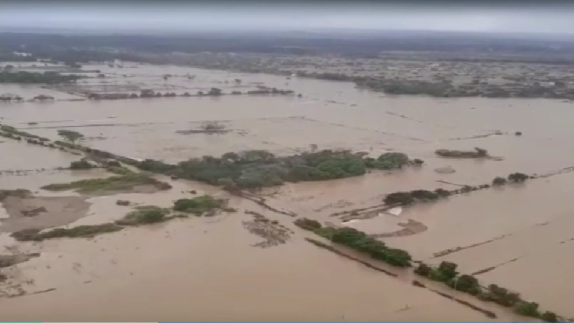 Río La Leche se desborda y afecta zona agrícola. Foto: Canal N