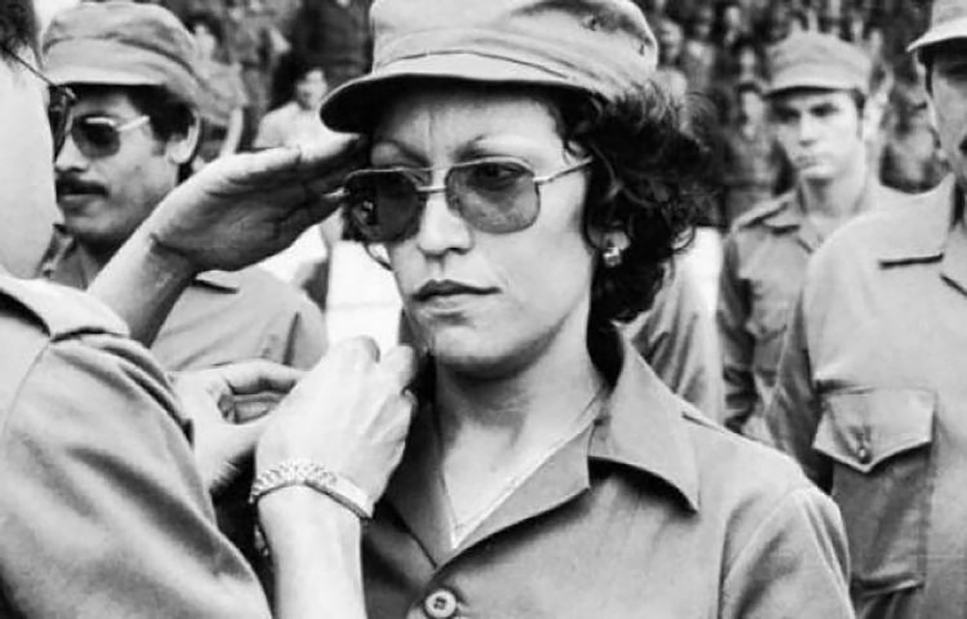 Tras el triunfo de la insurrección de 1979, Mónica Baltodano recibió los grados de honor de "Comandante Guerrillera" del gobierno sandinista. (Foto cortesía)