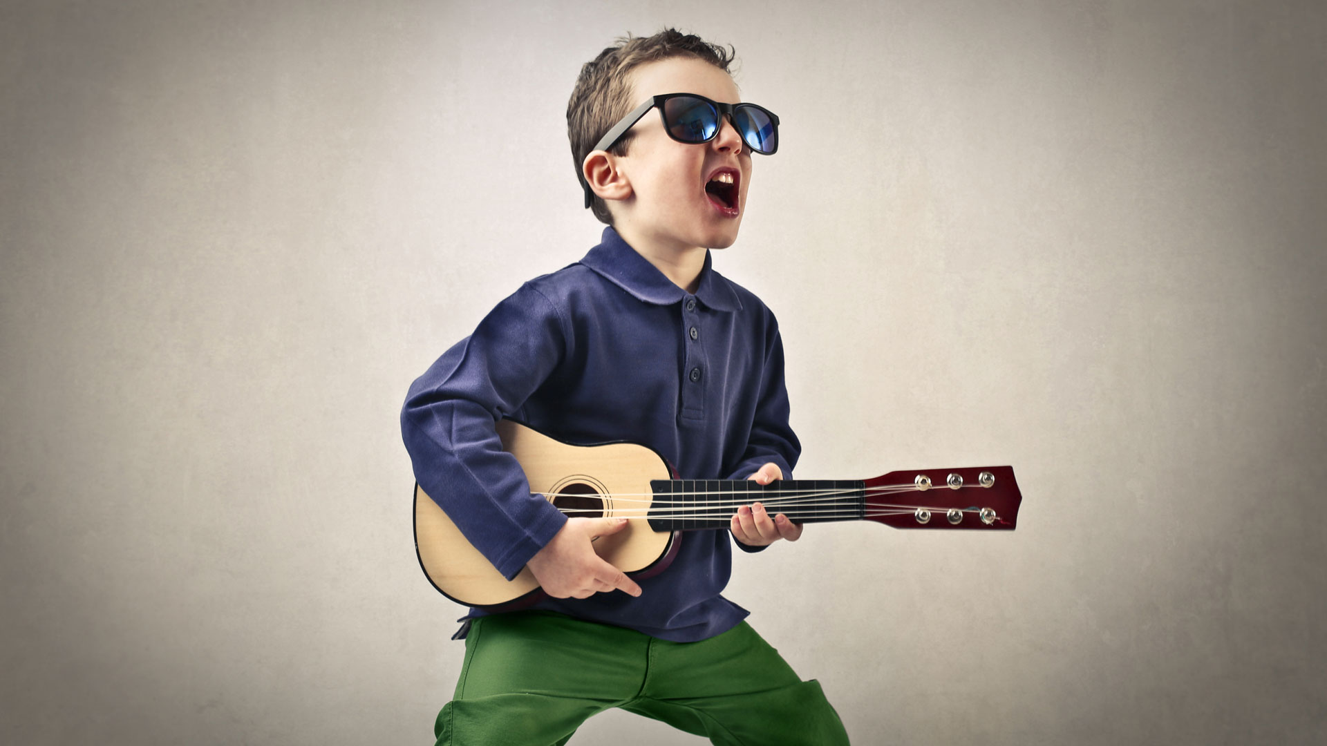 Un análisis posterior mostró que había componentes que respondían de forma binaria al habla, la música y el canto, lo que respalda aún más la presencia de una respuesta no lineal al canto (iStock)