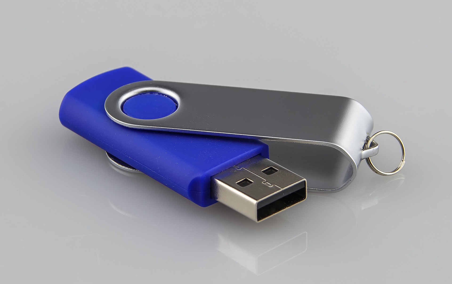 Por fortuna la USB apareció (Foto: Pixabay)