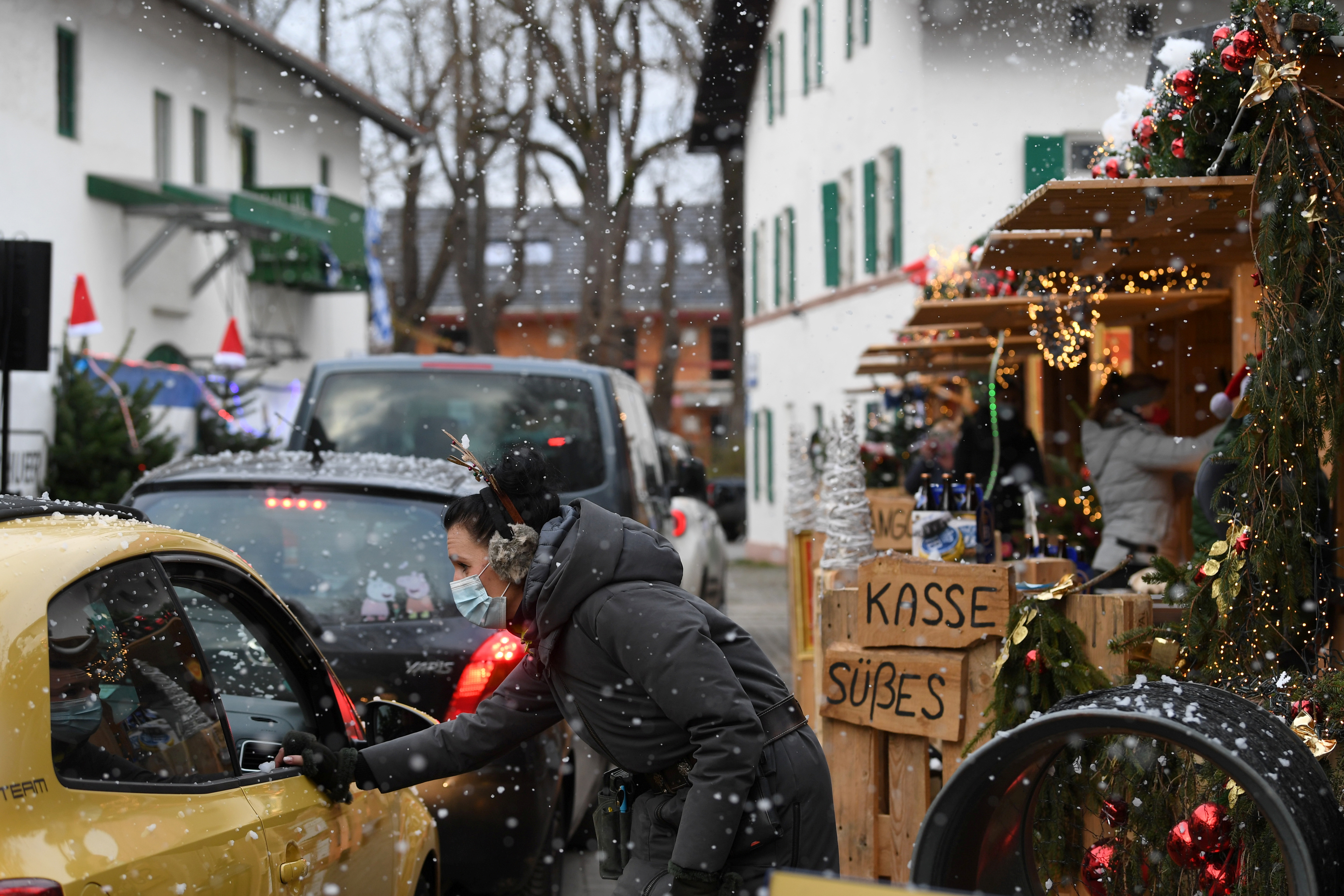 Mercado navideño en Gauting, cerca de Munich, Alemania. REUTERS/Andreas Gebert