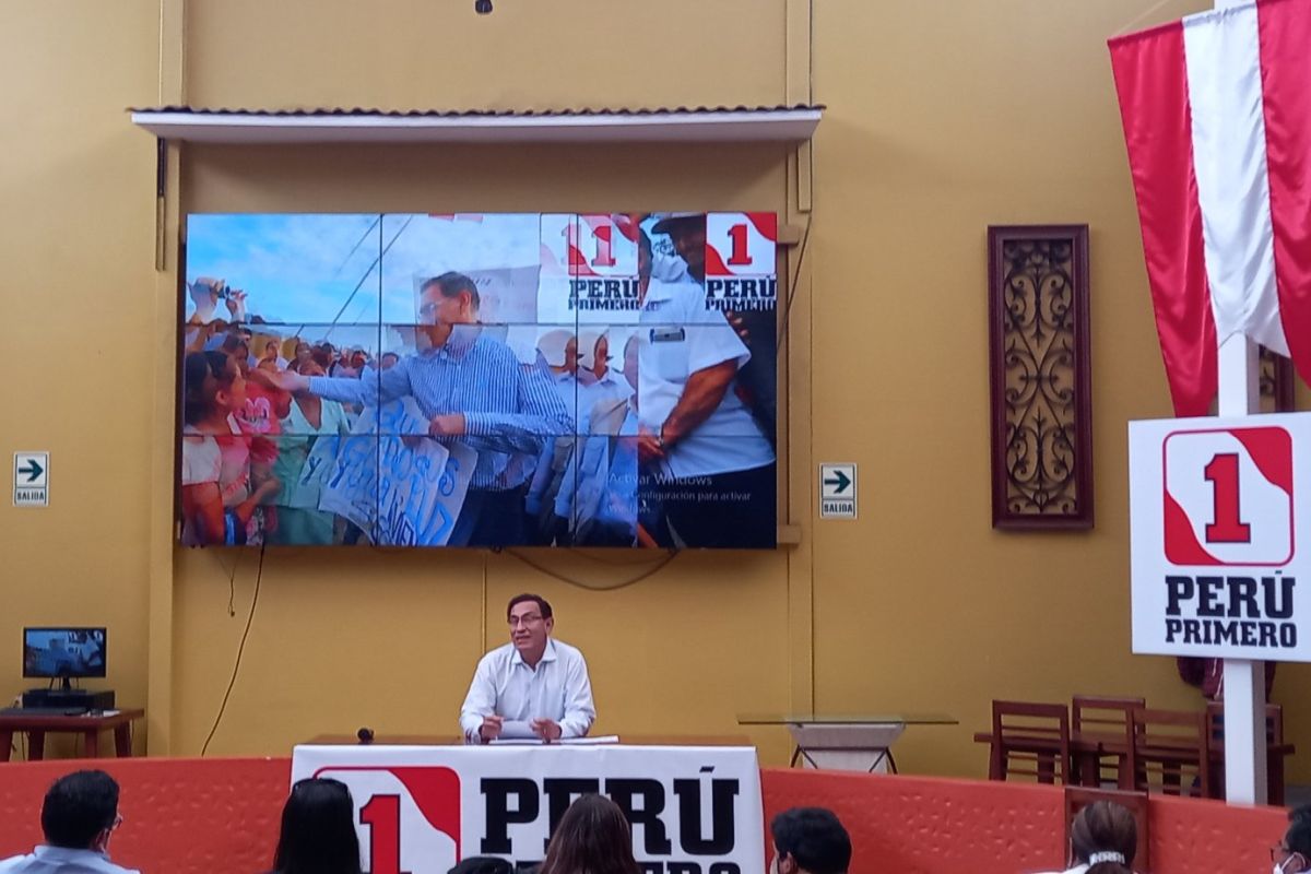 Martín Vizcarra presentó su nuevo partido Perú Primero - Infobae