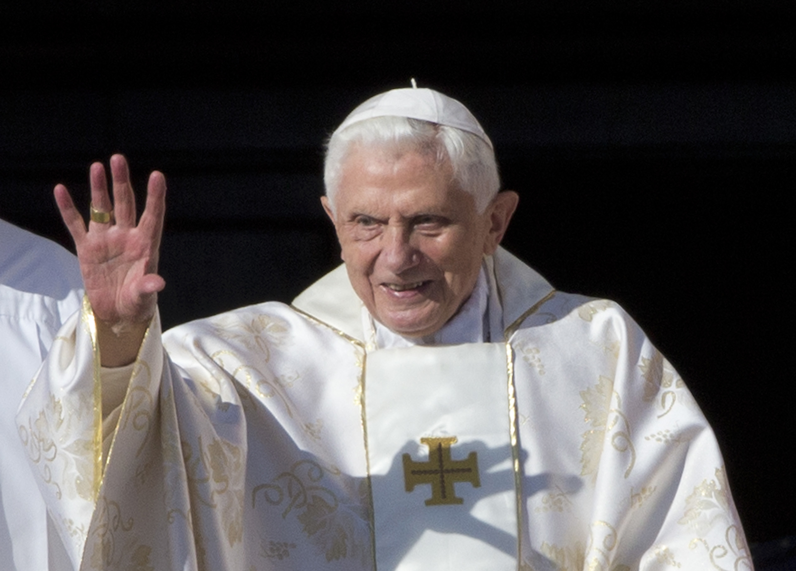 El Papa Emérito Benedicto XVI, quien nació en 1927, presentó deterioros en su salud en los últimos días. (AP Foto/Andrew Medichini, Archivo)