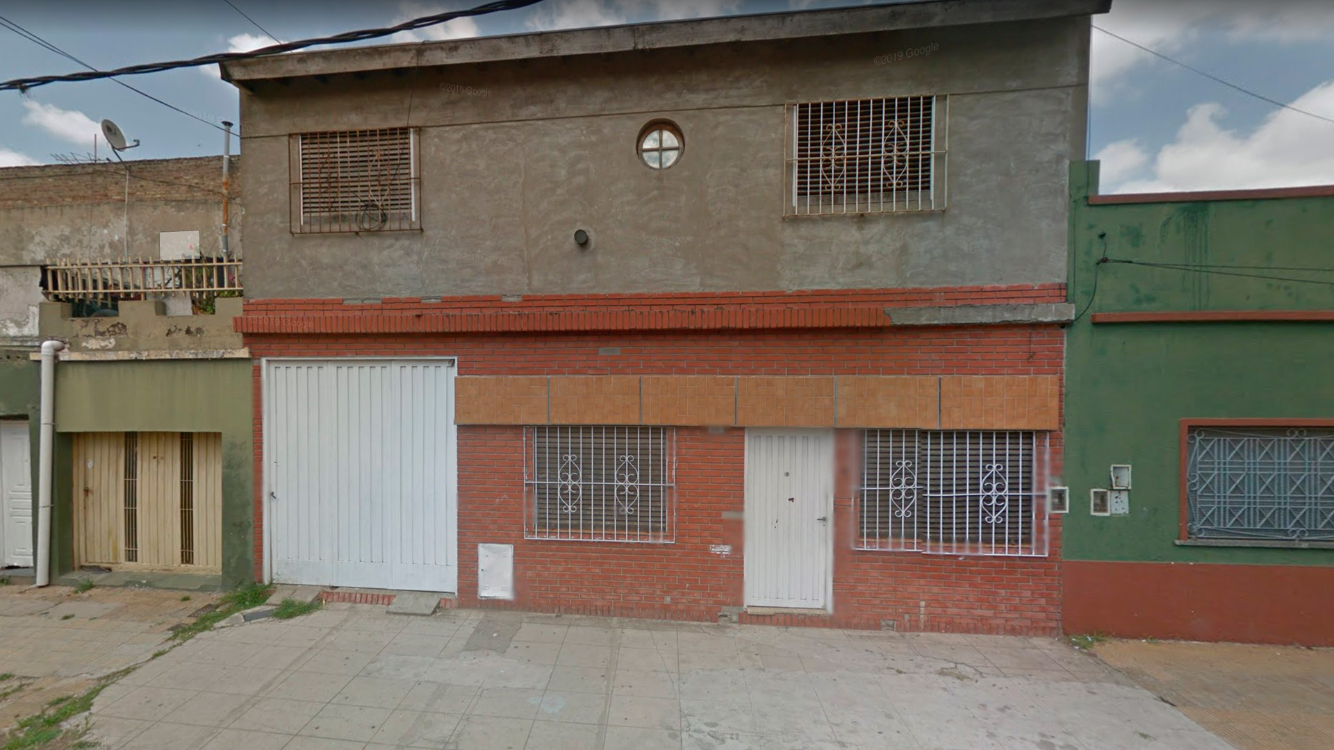 Lomas Del Mirador 一个假顾客冲进了一名送货员 刺伤了他并杀死了他 Infobae