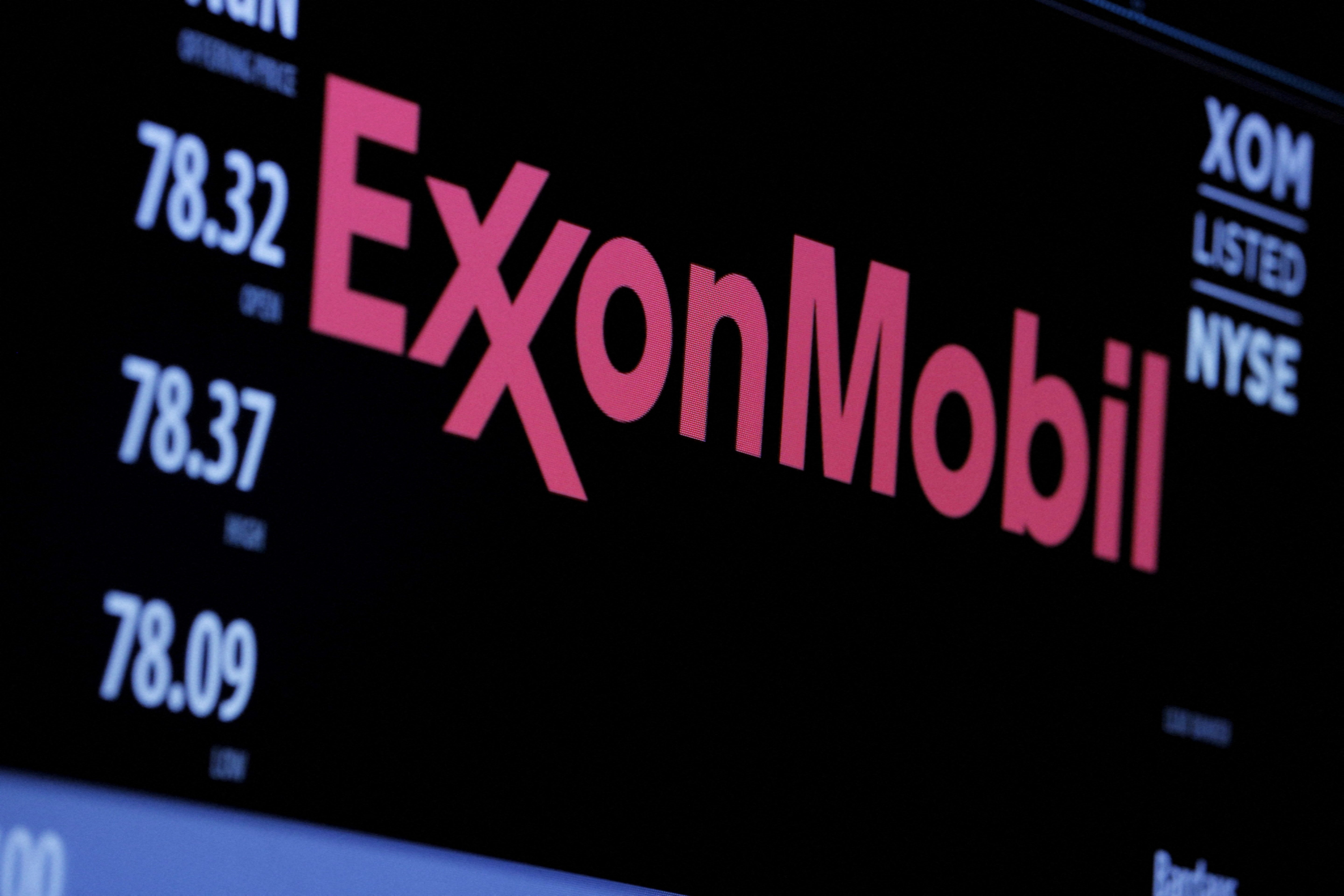 En 2020 ExxonMobil fue deslistada del Dow Jones y su valor bursátil fue superada por empresas de energías renovables, de software en la nube y por Zoom, empresa que a principios de ese año era desconocida
REUTERS/Lucas Jackson/File Photo