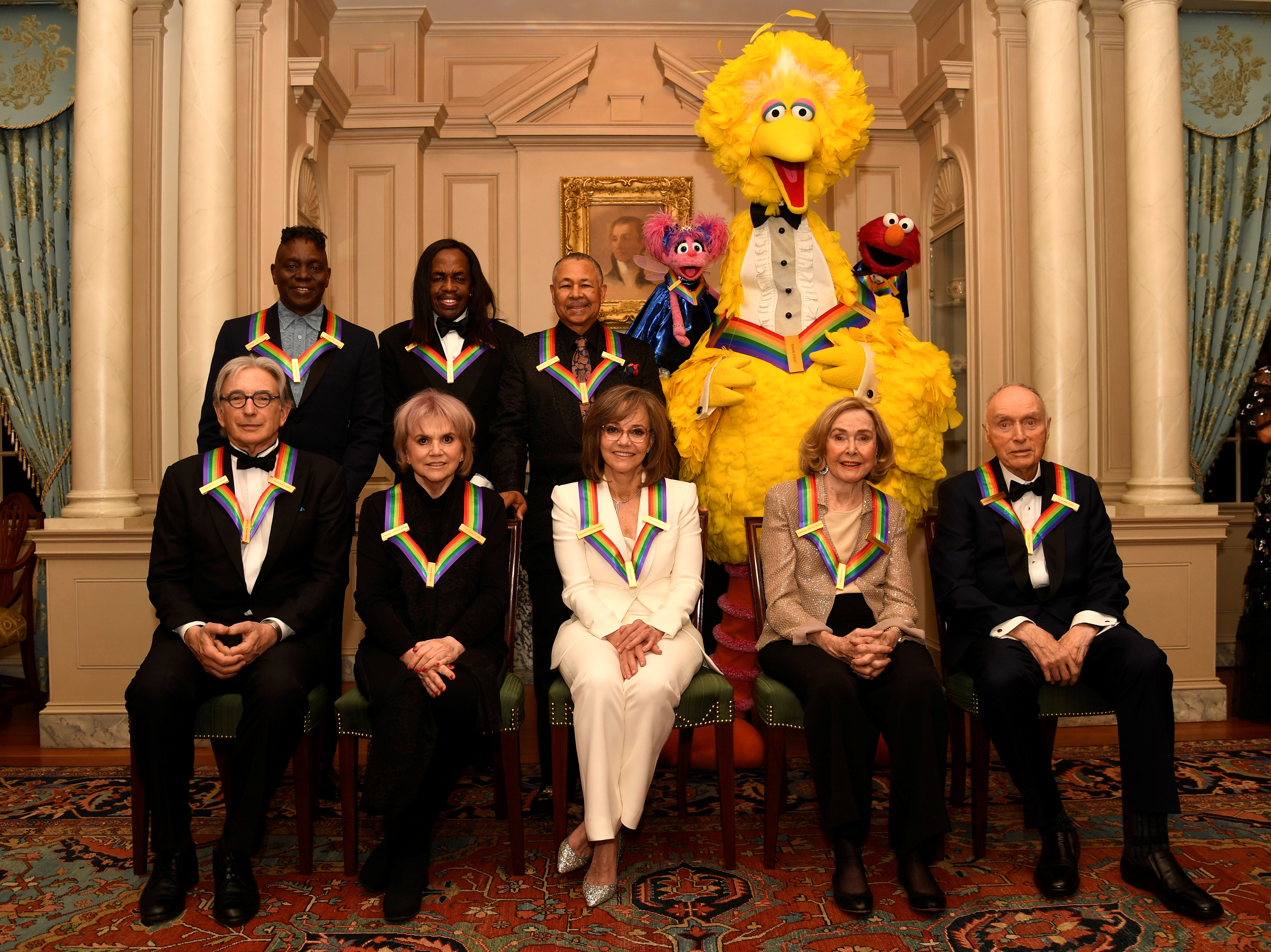 Plaza Sésamo se transmite en más de 150 países y ha sido galardonado con 193 premios Emmy, 10 Grammy y en 2019 recibió la medalla del Kennedy Center a la trayectoria artística. (REUTERS)