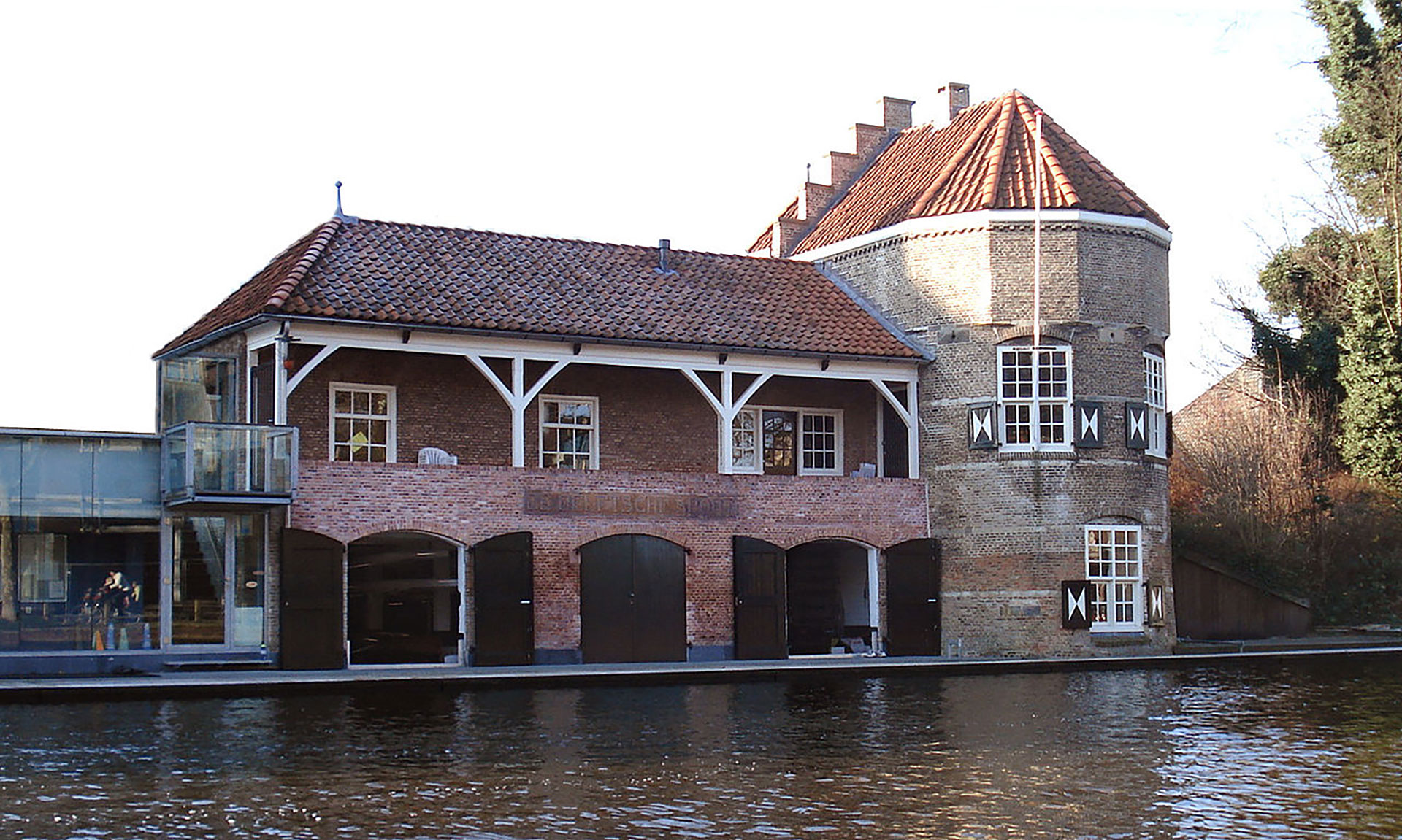  Casa para el club de remo de Delft