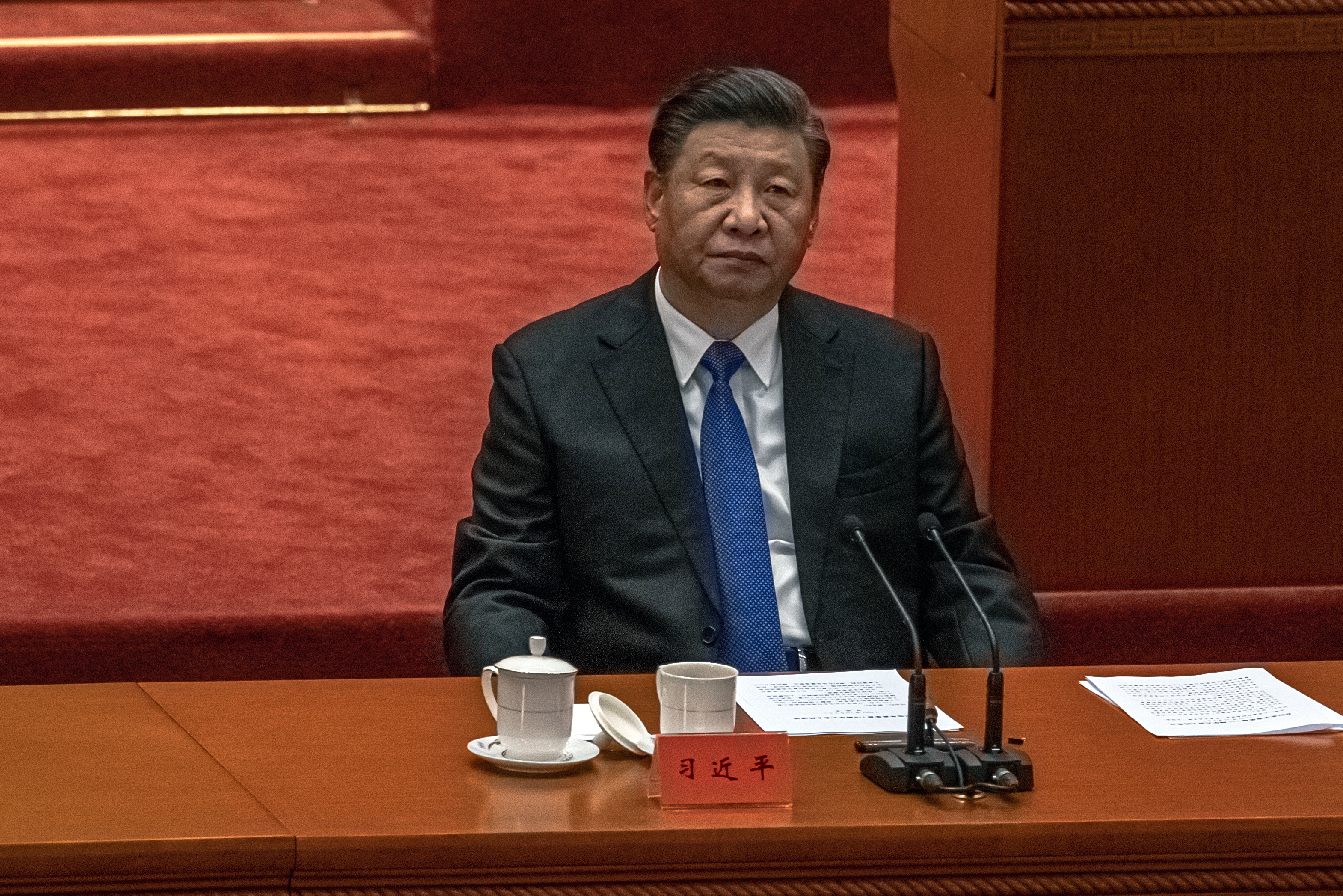 El presidente chino, Xi Jinping, pidió a su homólogo estadounidense, Joe Biden, desarrollar relaciones "sanas y estables" entre EEUU y China (EFE/EPA/ROMAN PILIPEY)
