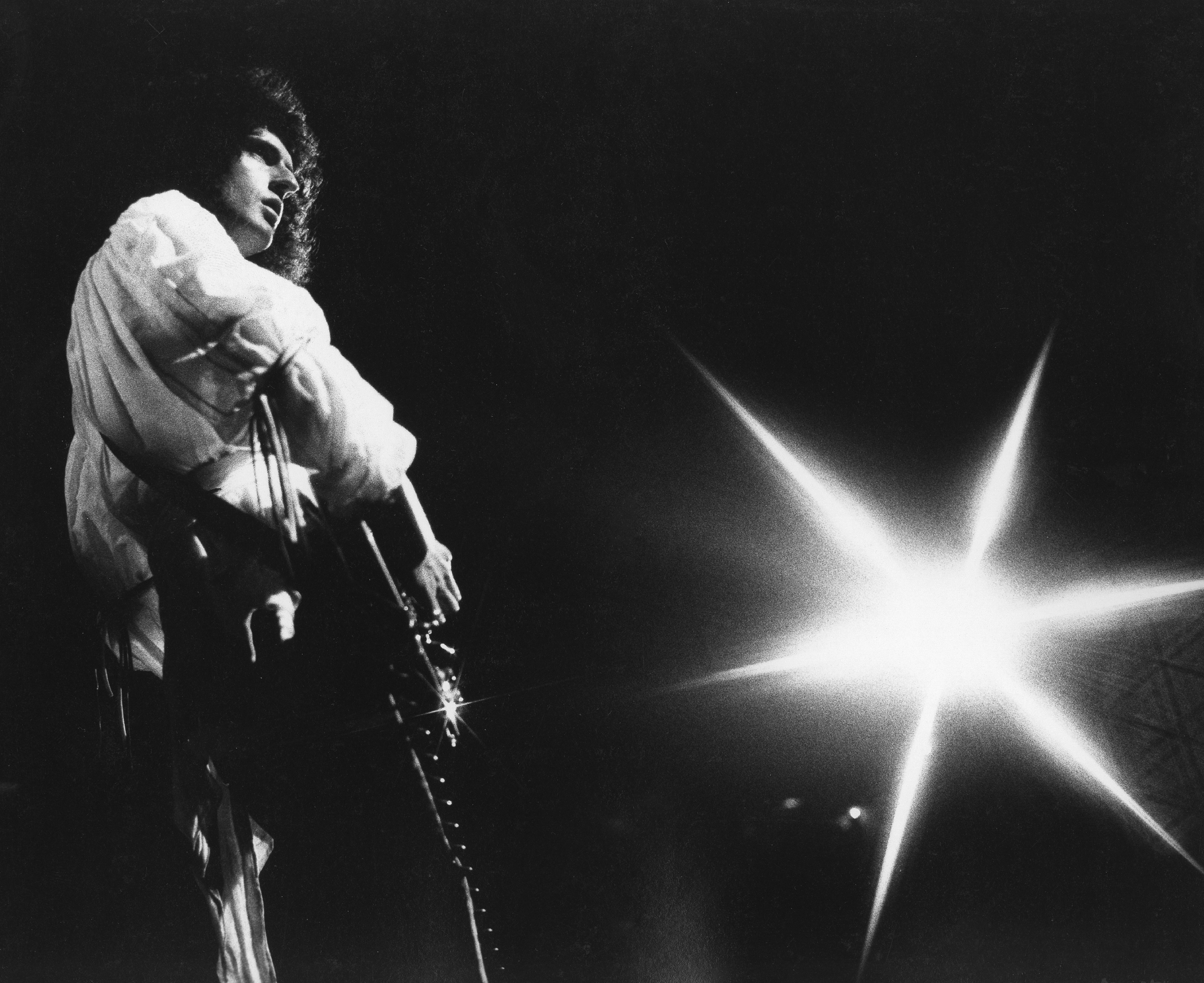 Brian May es uno de los grandes guitarristas de la historia del rock. Supo ceder protagonismo para que la atención se centrara sobre Freddie Mercury  (Michael Ochs Archives/Getty Images)